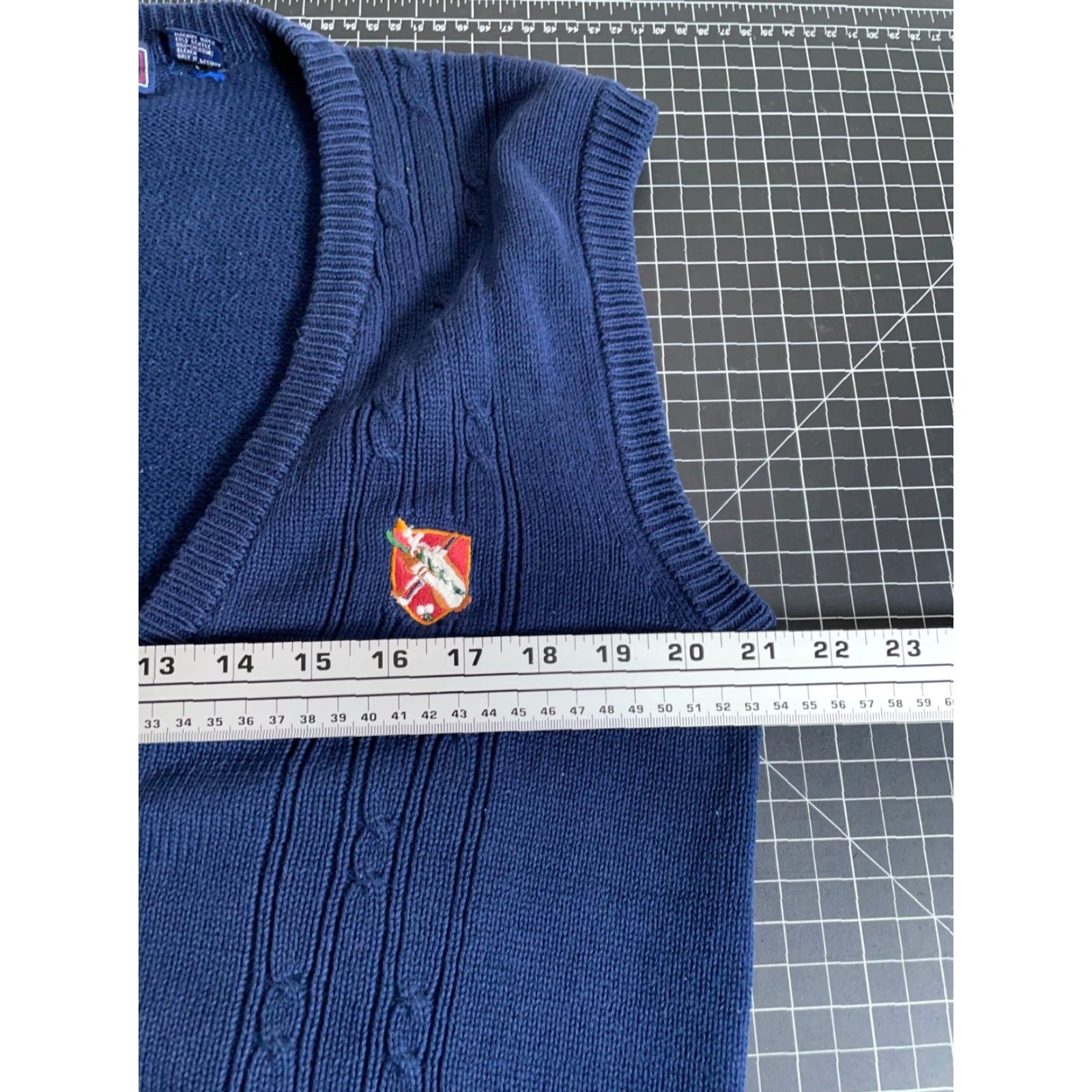 Vintage VINTAGE Hathaway Men's Sweater Vest Adult Large Cable Knit Cotton Preppy Golf Blue Size US L / EU 52-54 / 3 - 5 Thumbnail