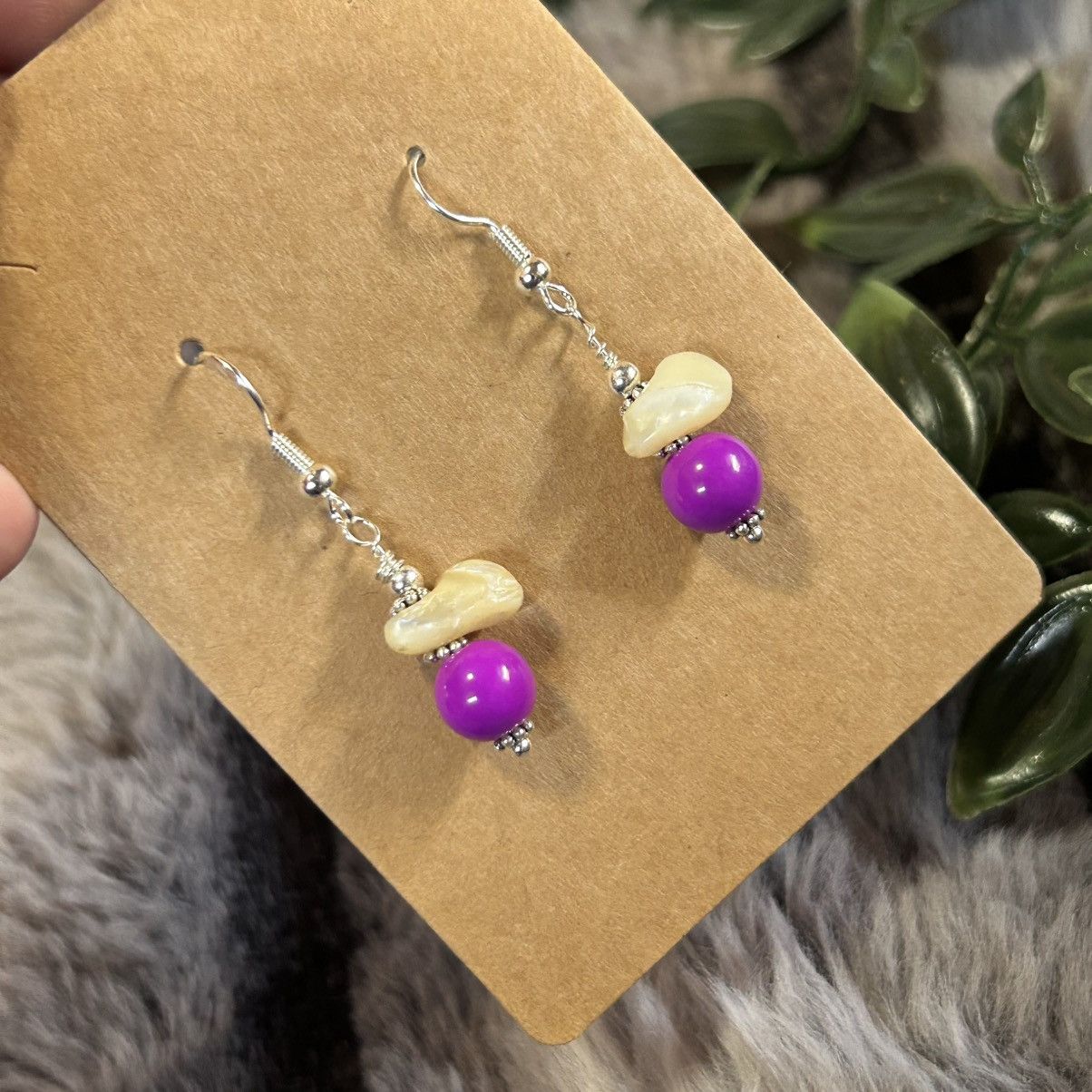 Handmade Handcrafted art glass and mother of pearl dangle earrings Size ONE SIZE - 2 Thumbnail