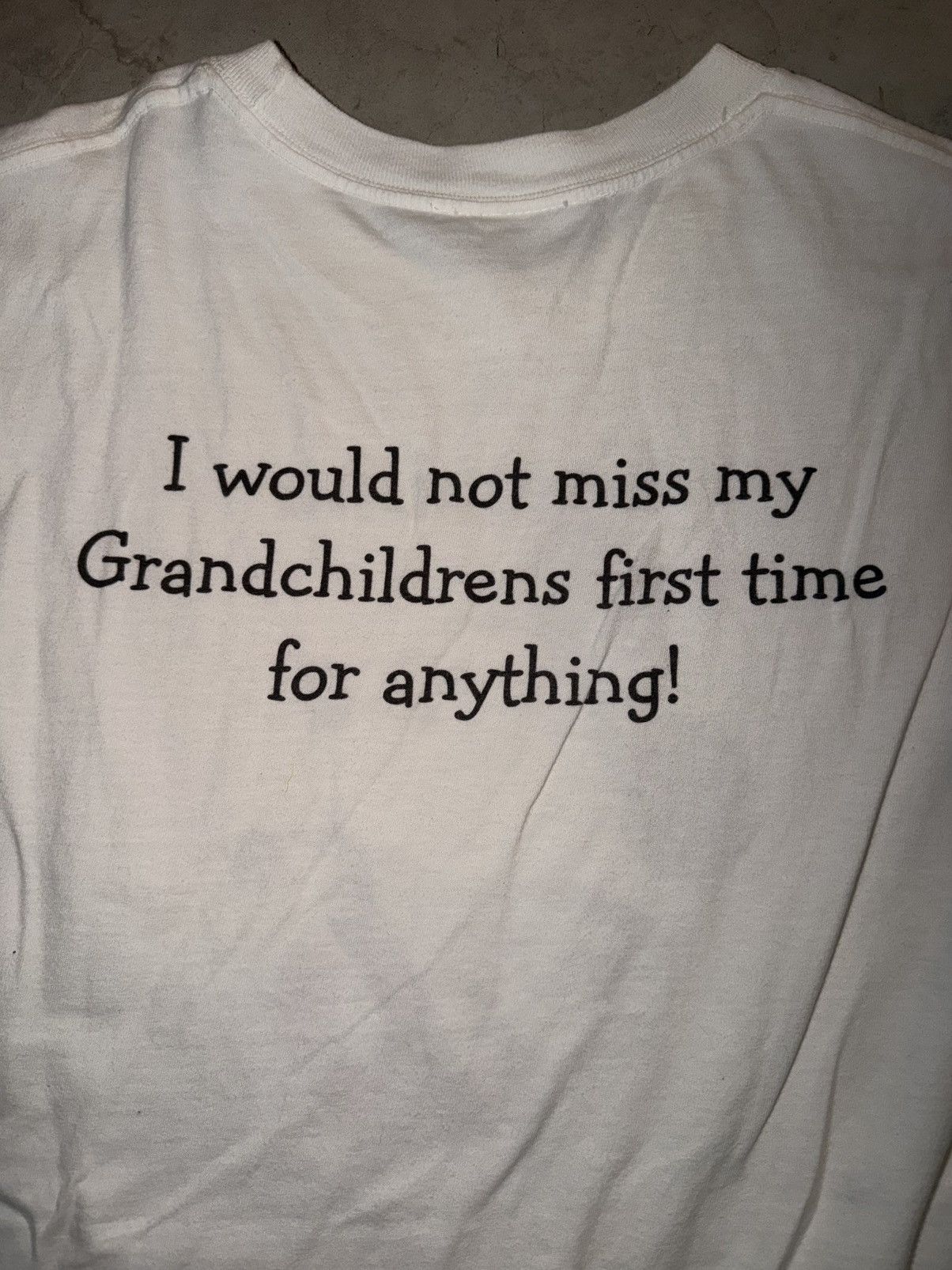 Disney RARE VINTAGE Mickey Mouse ‘Grandma Loves Disney’ Funny Tee Size US XL / EU 56 / 4 - 4 Thumbnail