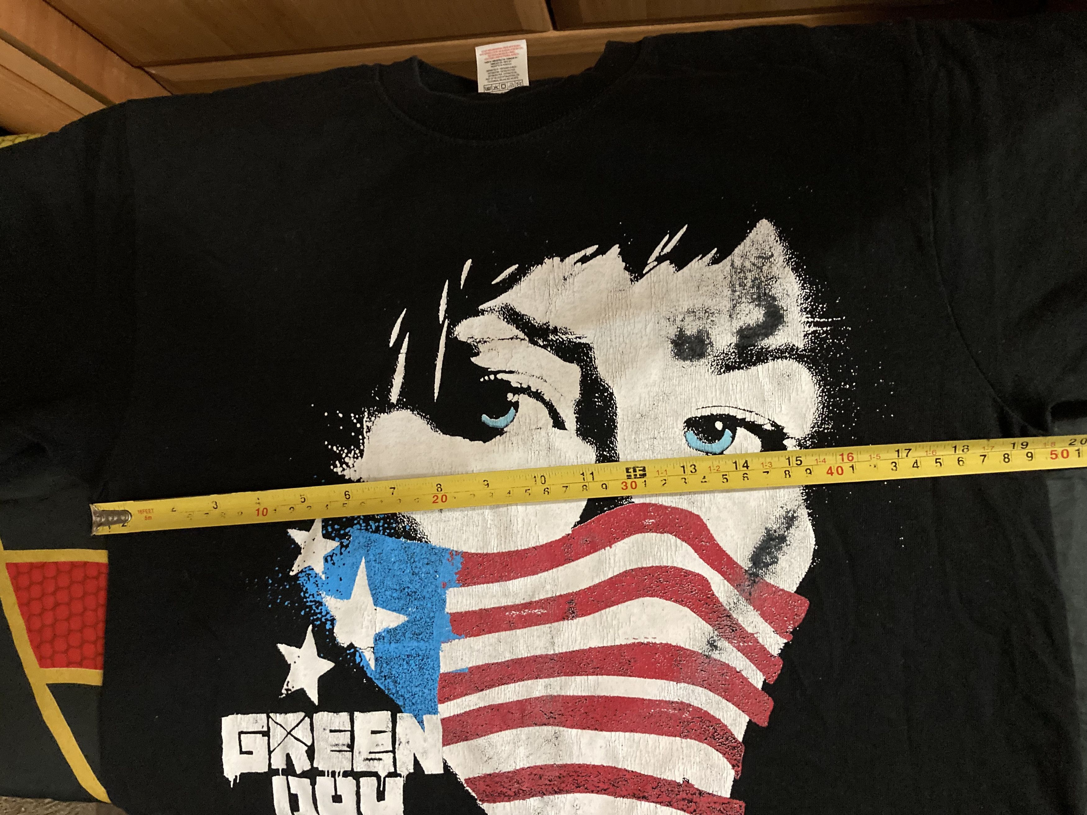 Band Tees GREEN DAY 21ST CENTURY BREAKDOWN 2009 TOUR T-SHIRT Size US M / EU 48-50 / 2 - 6 Thumbnail