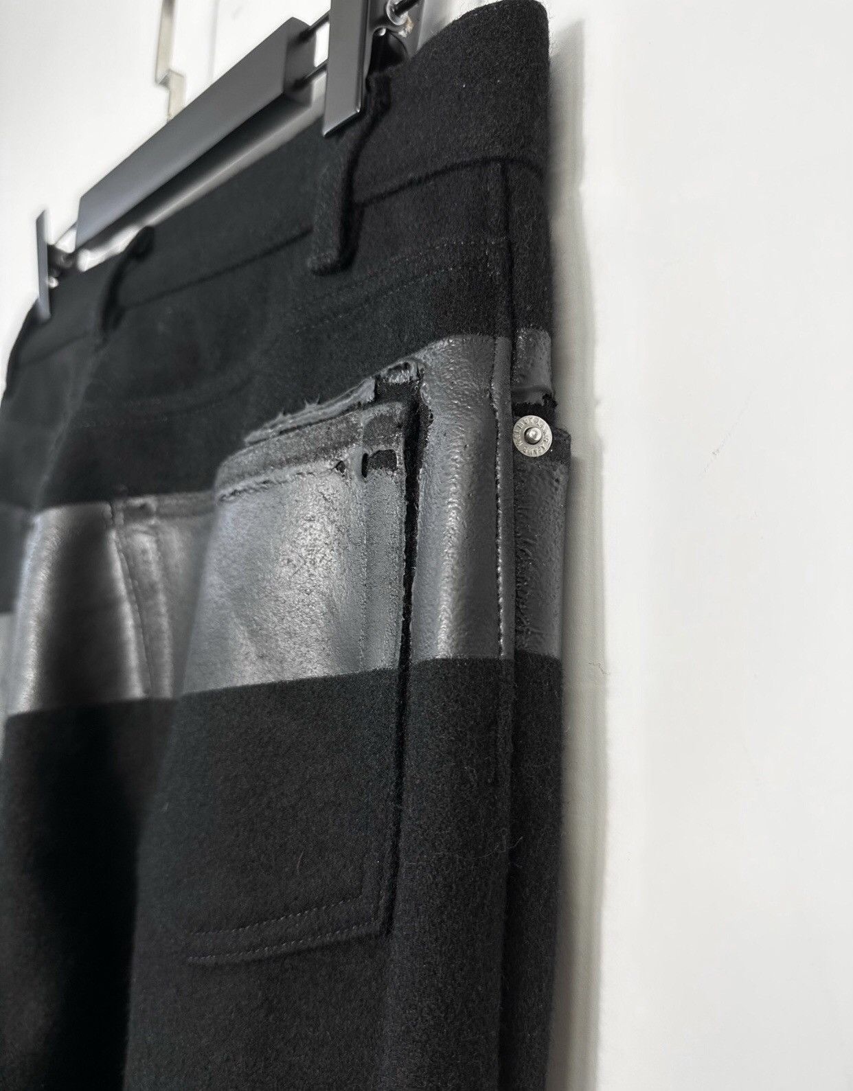 Helmut Lang Helmut Lang 1997 Rubber Strip Black Wool Pants Size US 30 / EU 46 - 6 Thumbnail