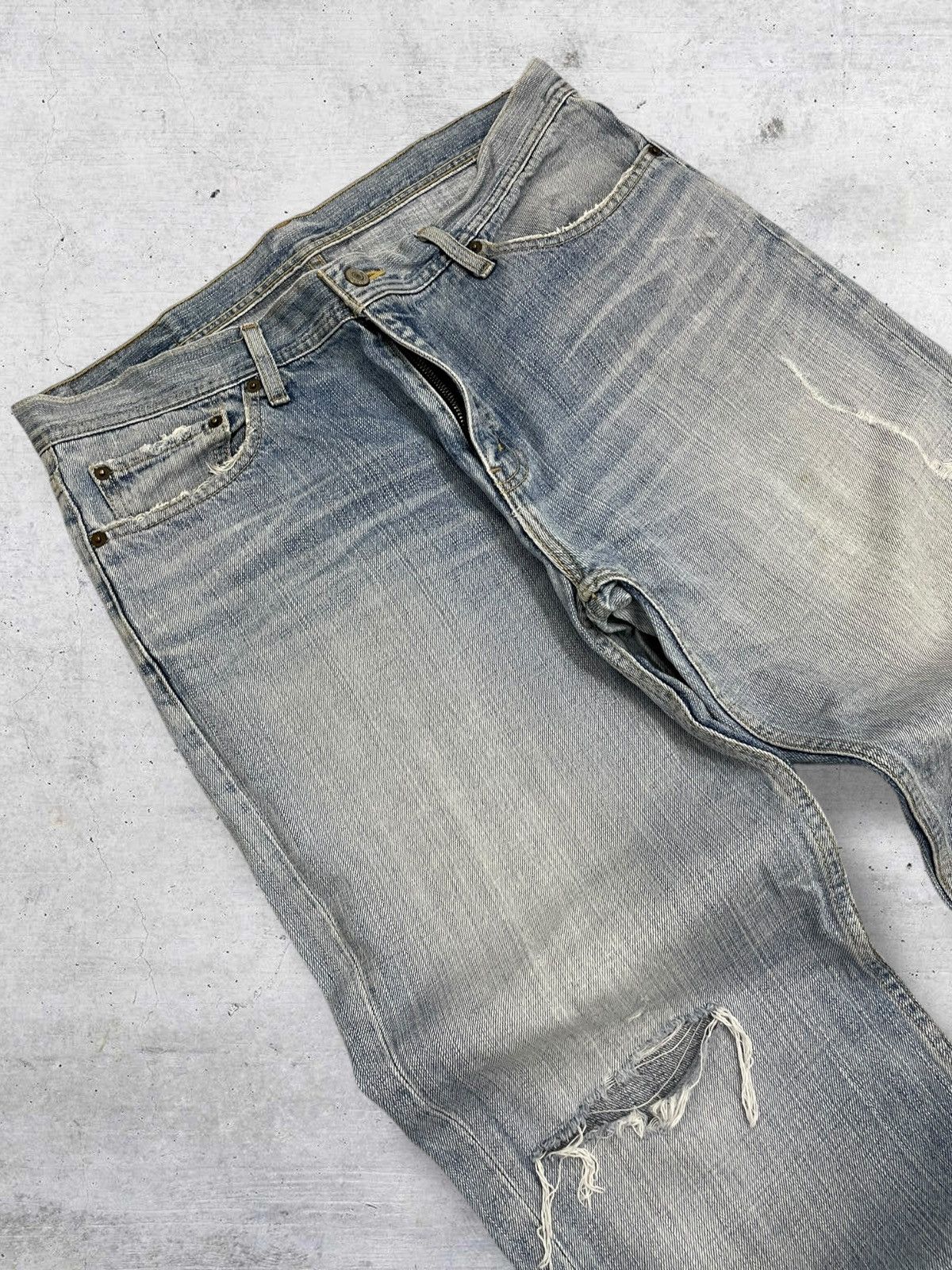 Levi's Vintage Clothing VINTAGE 533 LEVIS USA 90S DESIGNER OLD RIPPED BLUEWASH DENIM Size US 35 - 7 Thumbnail