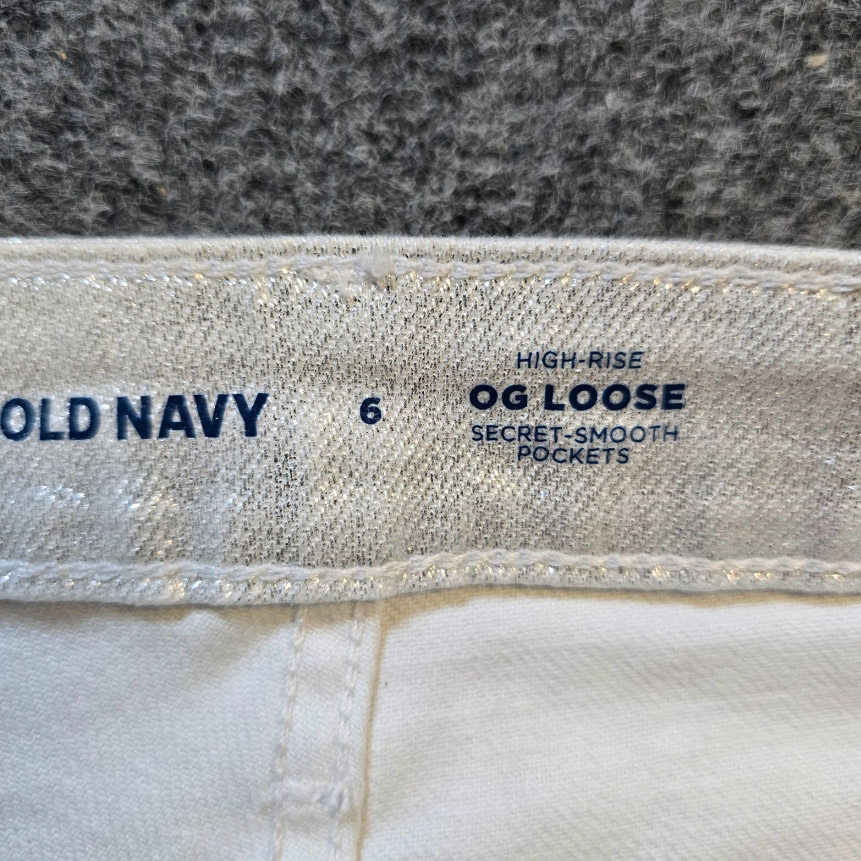 Old Navy Old Navy Jeans Womens Size 6 Silver White OG Loose Baggy Shimmer Glitter Casual Jeans Ankle 5-Pocket Womens Regular Size 6 Spring Summer Fall Winter Size 28" / US 6 / IT 42 - 5 Thumbnail