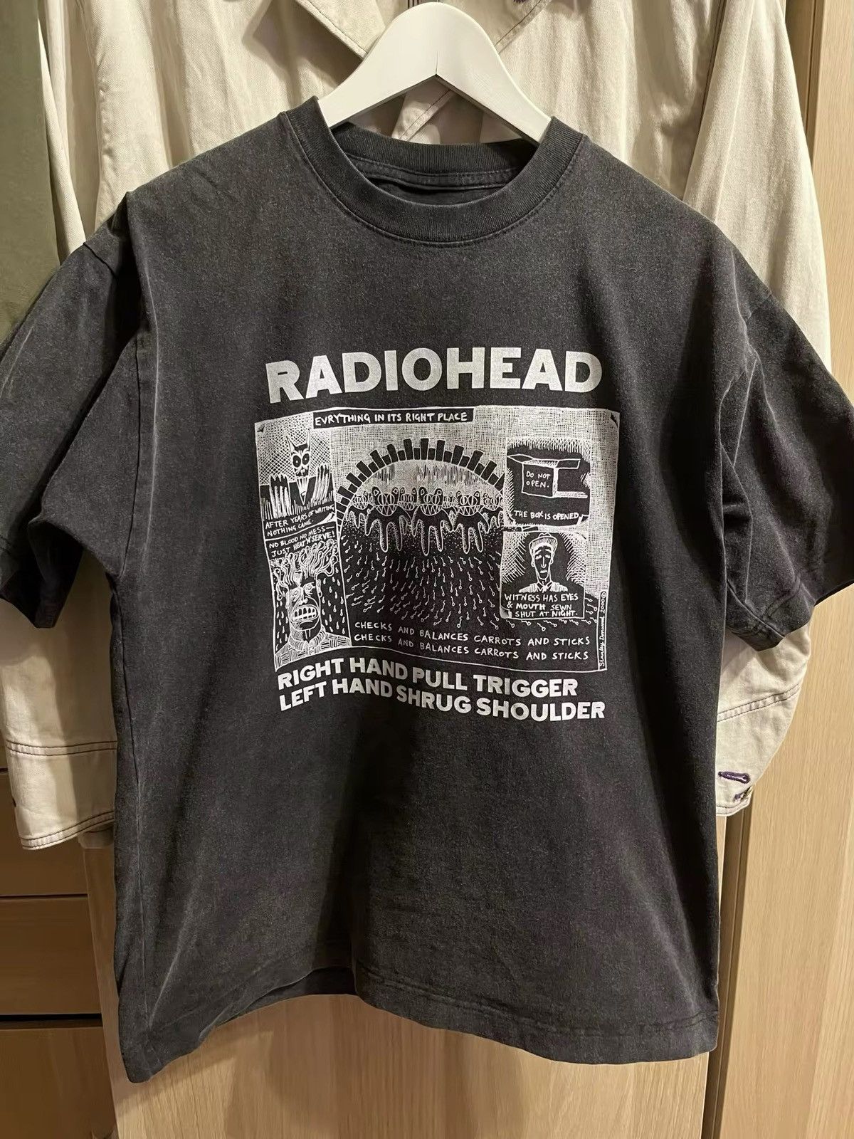 Japanese Brand × Vintage "RADIOHEAD" Graphic Printed Cotton Tshirt Size US M / EU 48-50 / 2 - 9 Thumbnail