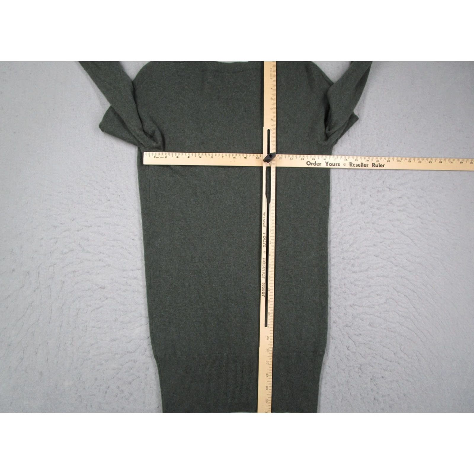 Vince Vince Sweater Womens Small Green 100% Cashmere Deep V Neck Knit Pullover Size S / US 4 / IT 40 - 5 Thumbnail