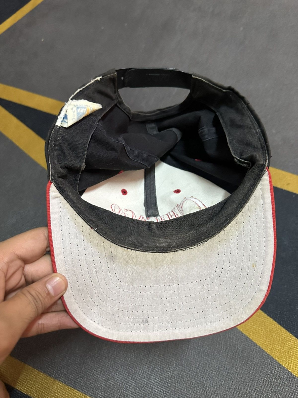 Logo Athletic × NBA × Vintage Vintage 1990 Chicago Bulls Logo Athletic Cap (Dada Buckle) Size ONE SIZE - 9 Thumbnail
