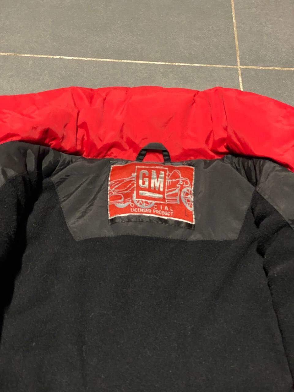 Ferrari Vintage Marlboro Ferrari Racing Bomber Puffer Jacket Size M Size US M / EU 48-50 / 2 - 6 Thumbnail