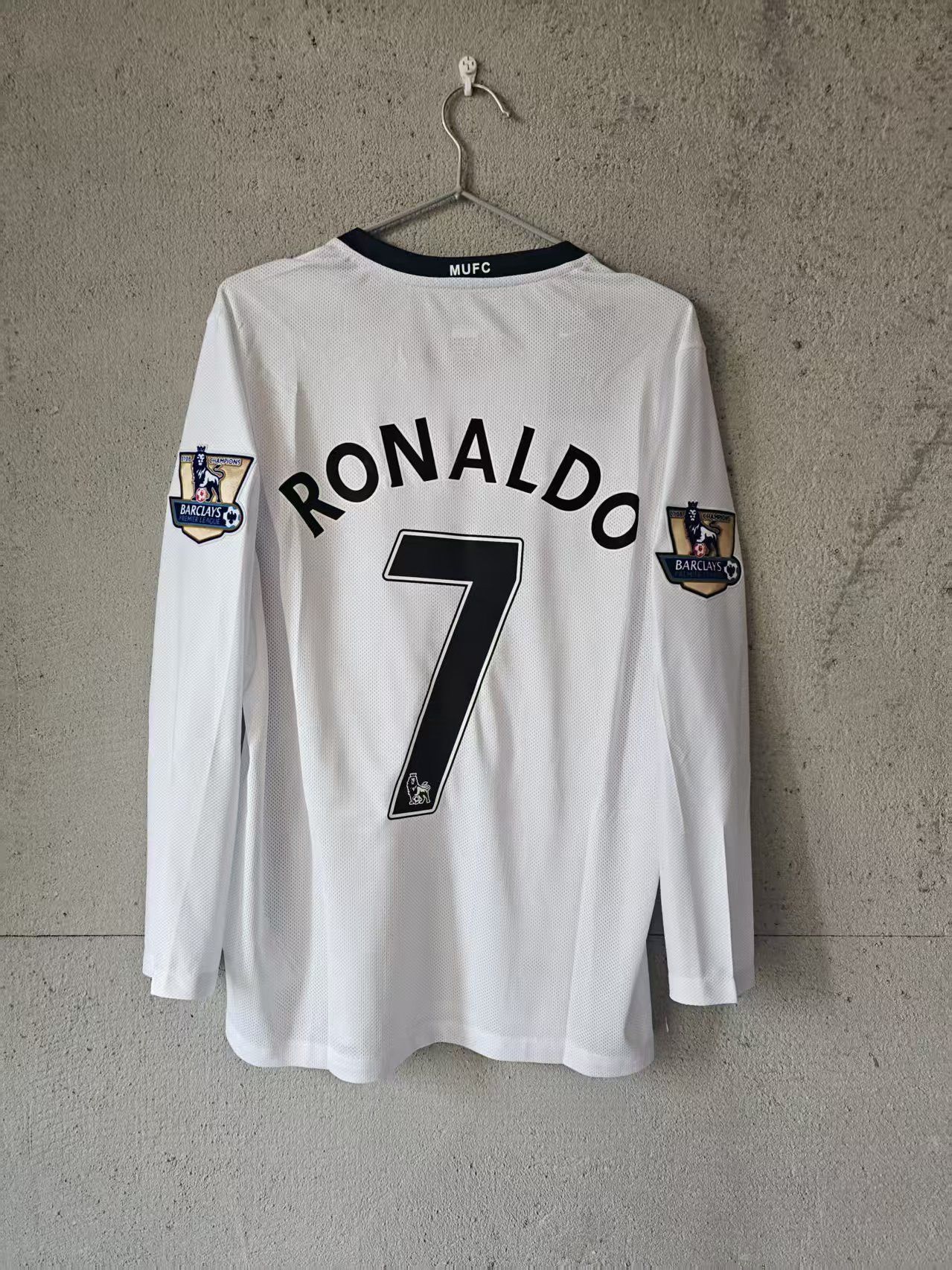 Other 2008 2009 MUFC #7 C Ronaldo Jersey White Size US S / EU 44-46 / 1 - 1 Thumbnail