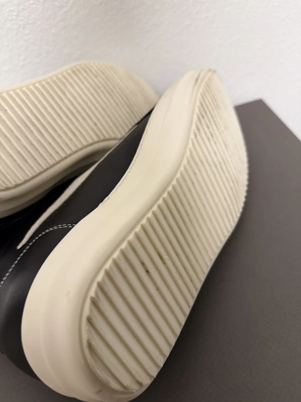 Rick Owens Rick Owens Vintage high top sneaker Size US 9 / EU 42 - 9 Thumbnail