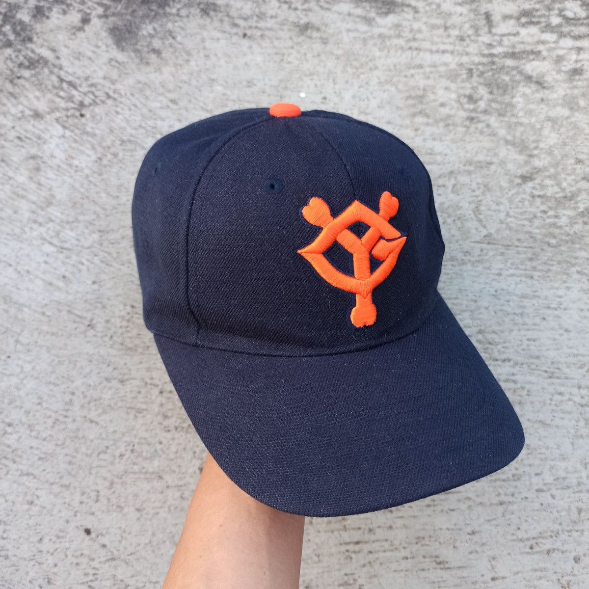 Vintage DS Vintage Yomiuri Giants Japanese Baseball Strap Back Hat Size ONE SIZE - 6 Thumbnail