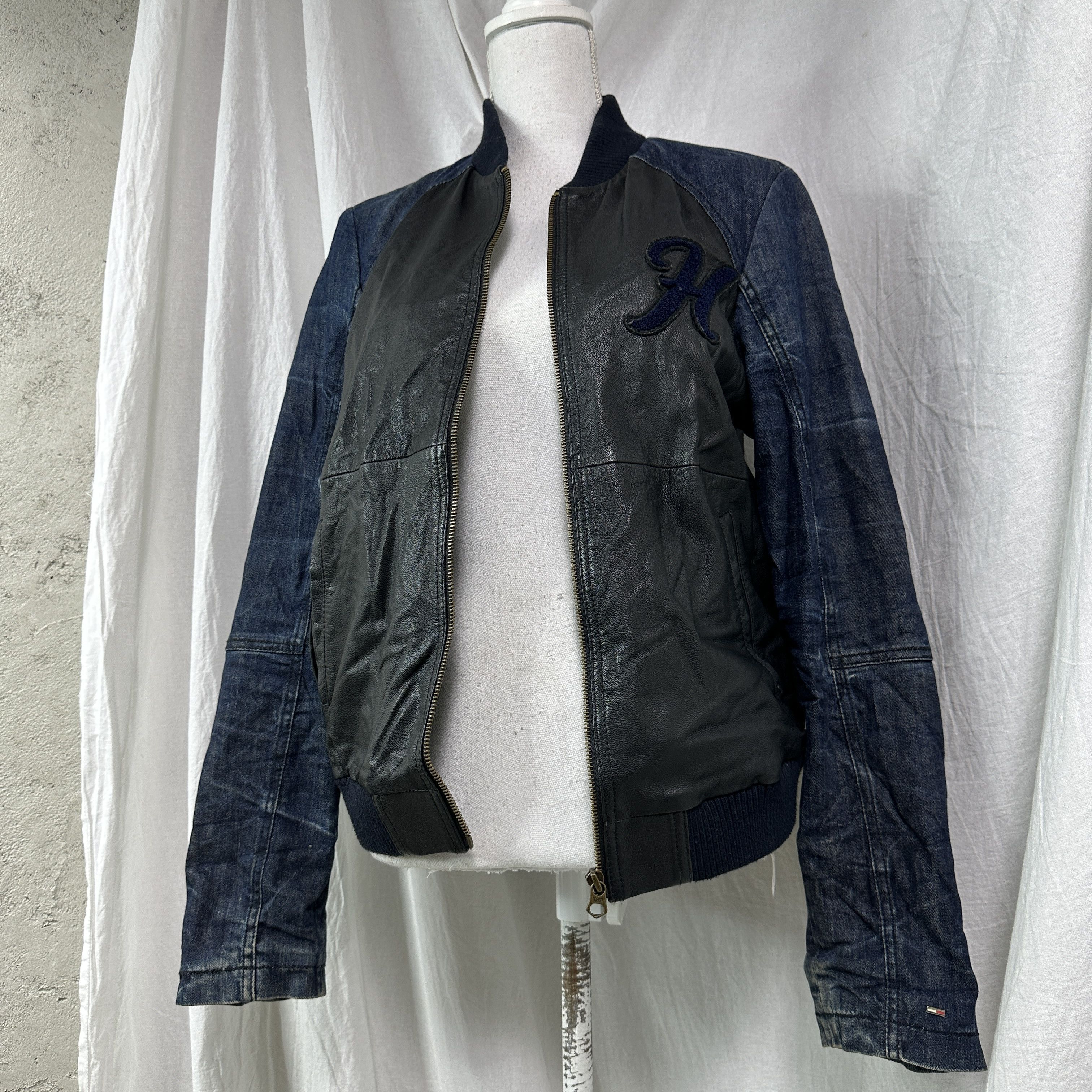 Tommy Hilfiger Vintage Denim Streetwear Tommy Hilfiger Jeans Jacket Y2K Size US L / EU 52-54 / 3 - 6 Thumbnail