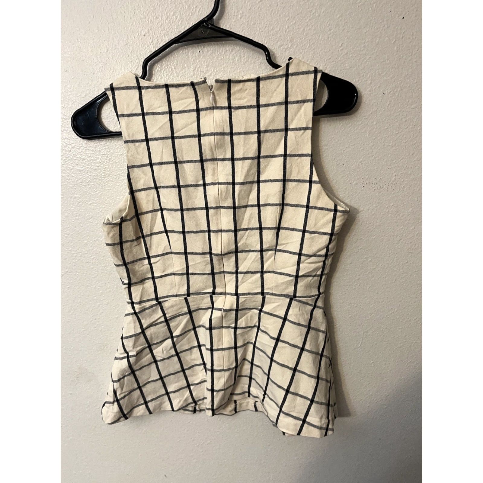 Banana Republic VINTAGE Banana Republic Women's Sleeveless Tennis Dress Size 0 A-Line Plaid Short White 90s Size XS / US 0-2 / IT 36-38 - 4 Thumbnail