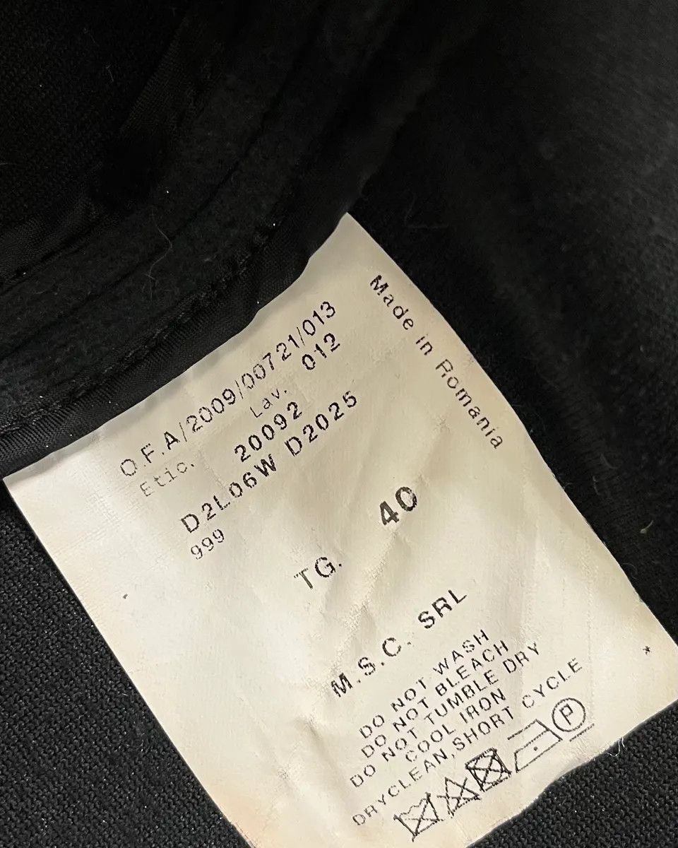Emporio Armani AW2009 Emporio Armani Fur Collar Black Long Coat Size S / US 4 / IT 40 - 11 Thumbnail