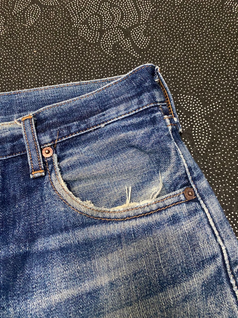 Levi's VINTAGE LEVIS 502 REDLINE SELVEGDE DISTRESSED DENIM Size US 30 / EU 46 - 14 Thumbnail