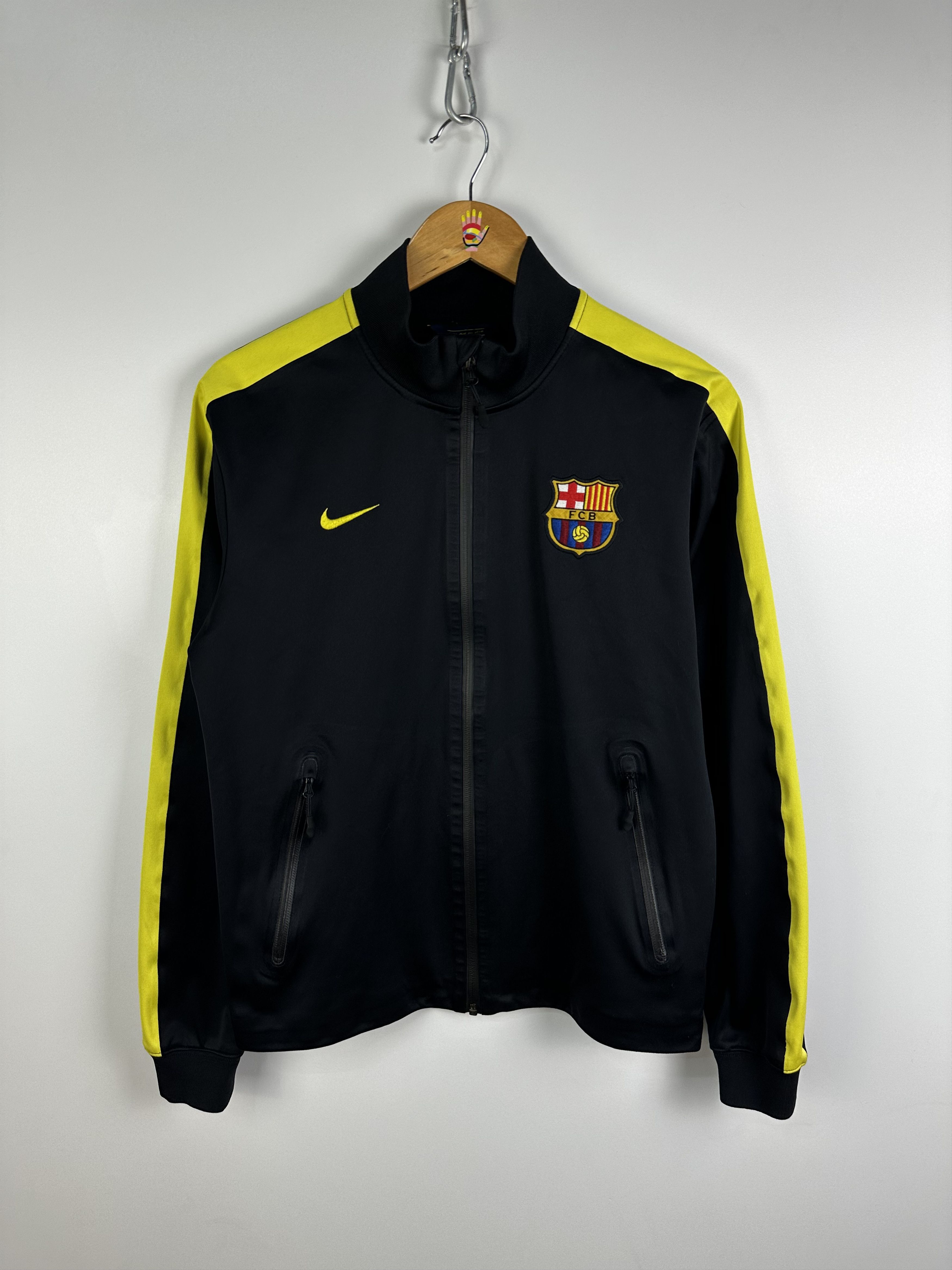 BARCELONA N98 FOOTBALL SOCCER TRACK TOP JACKET RAIN COAT