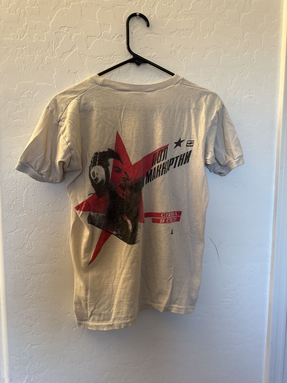 Vintage Vintage Hard Rock Hotel T Shirt Size US M / EU 48-50 / 2 - 2 Thumbnail