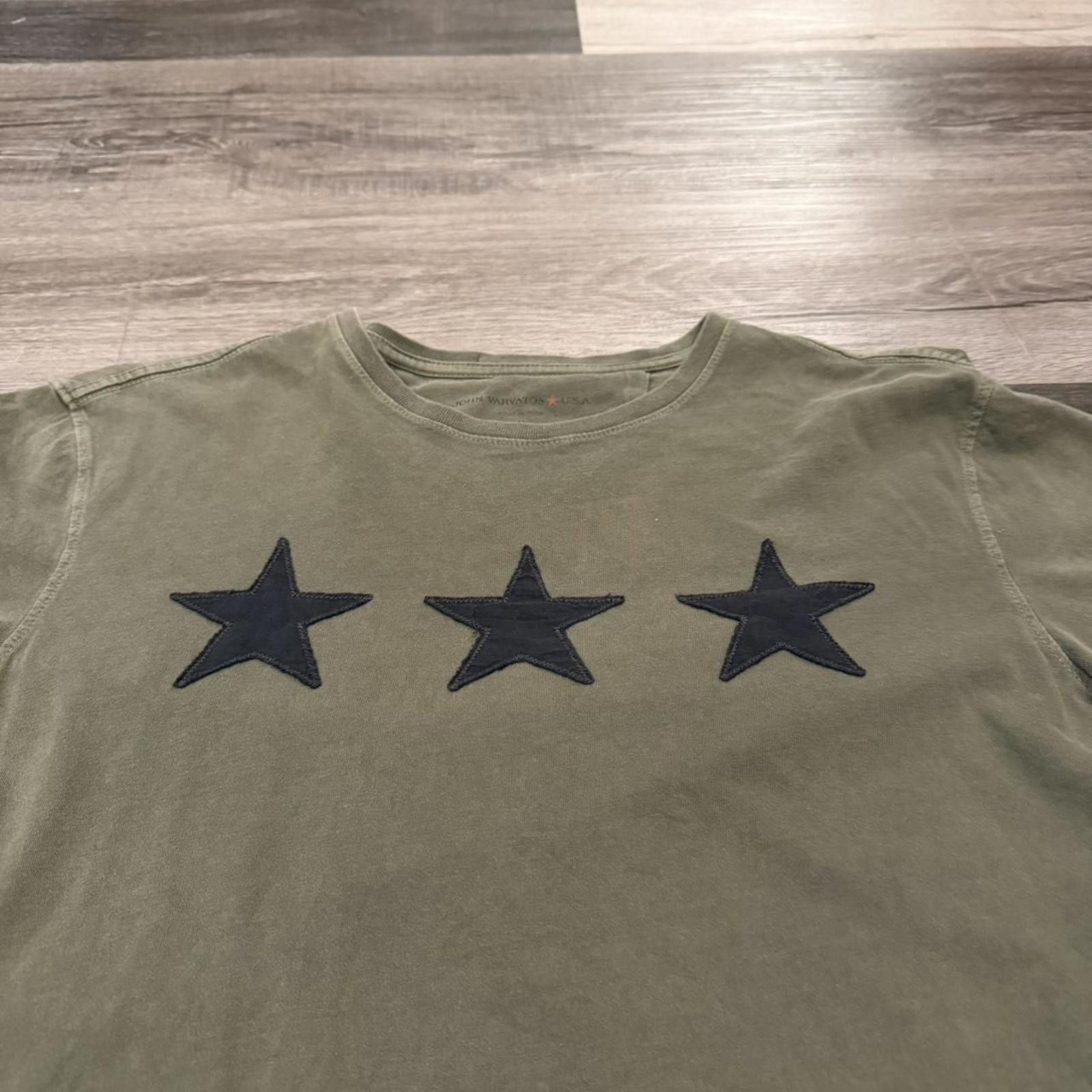 John Varvatos John varvatos USA 3 stars t shirt M Size US M / EU 48-50 / 2 - 2 Thumbnail