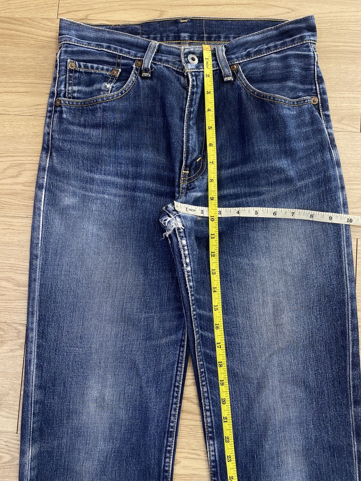 Levi's Levi’s Blue Wash Style Hairy Leg Jeans Size US 29 - 12 Thumbnail
