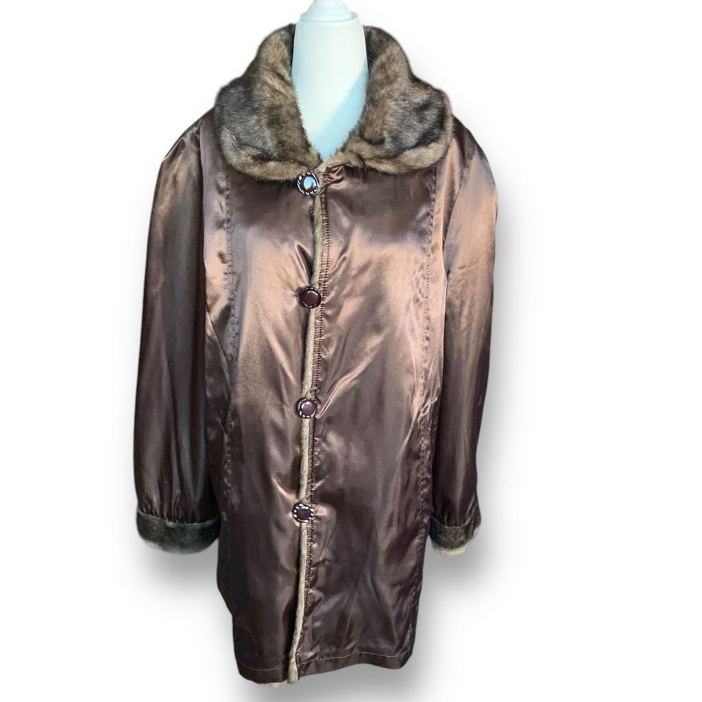 Vintage Vintage Tally-Ho Reversible Faux Fur Button Front Coat Brown Size L / US 10 / IT 46 - 11 Thumbnail