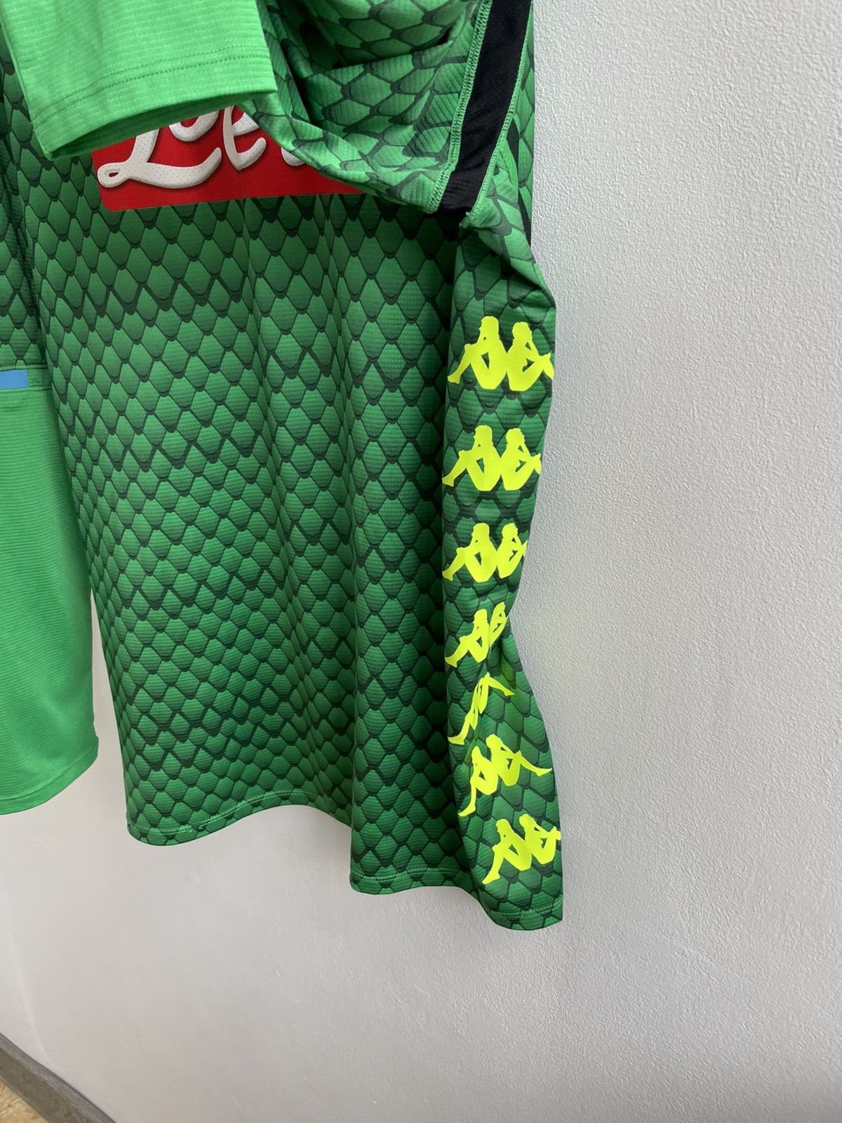 Vintage Napoli 2018 2019 Goalkeeper Home Shirt Football Soccer Jersy Size US XXL / EU 58 / 5 - 10 Thumbnail