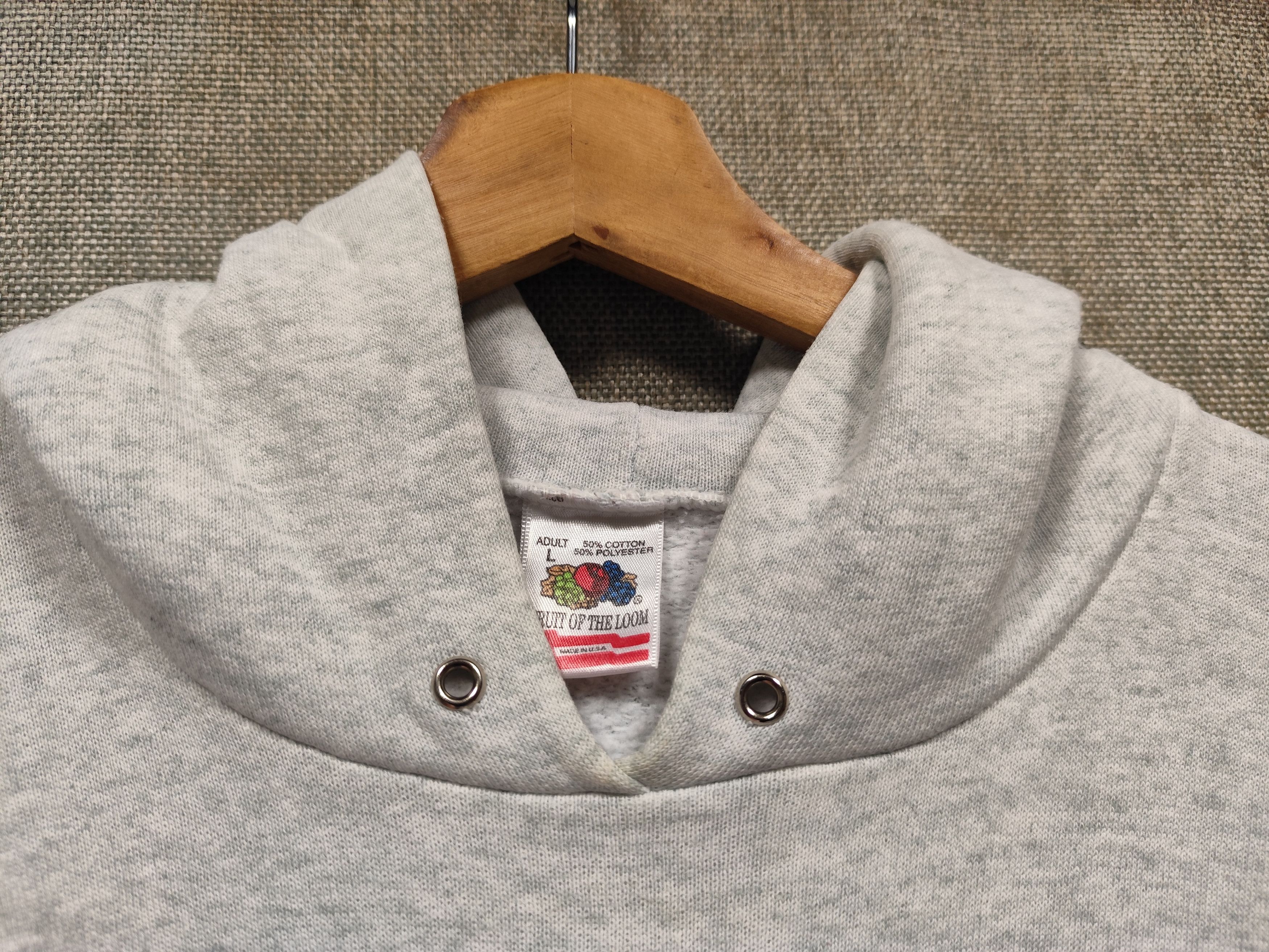 Fruit Of The Loom Vintage 1994 sweatshirt hoodie pingu Size US M / EU 48-50 / 2 - 4 Thumbnail