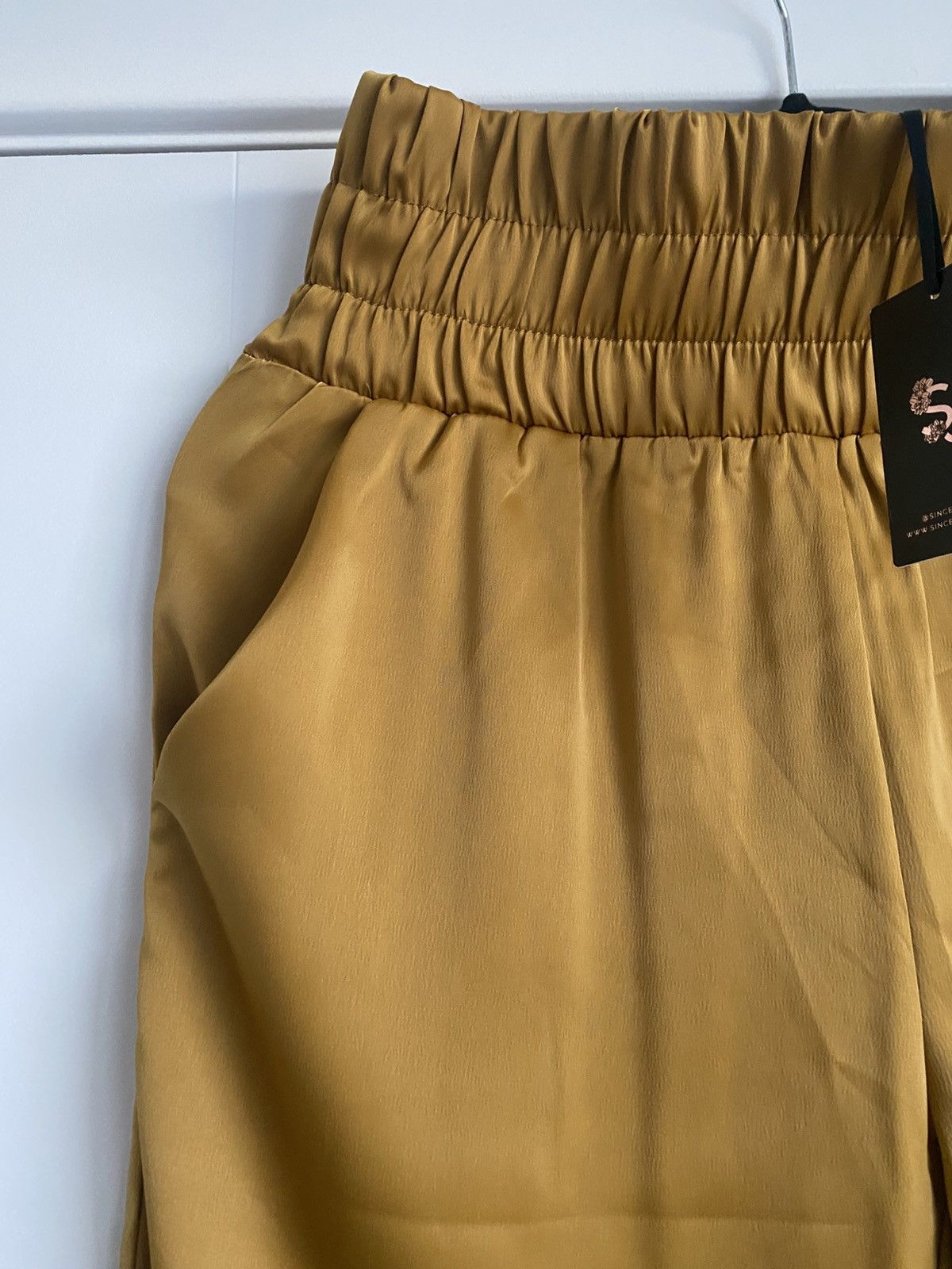 Other Sincerly Jules gold M size High Waisted Wide Leg Pants NWT Size 32" / US 10 / IT 46 - 4 Thumbnail