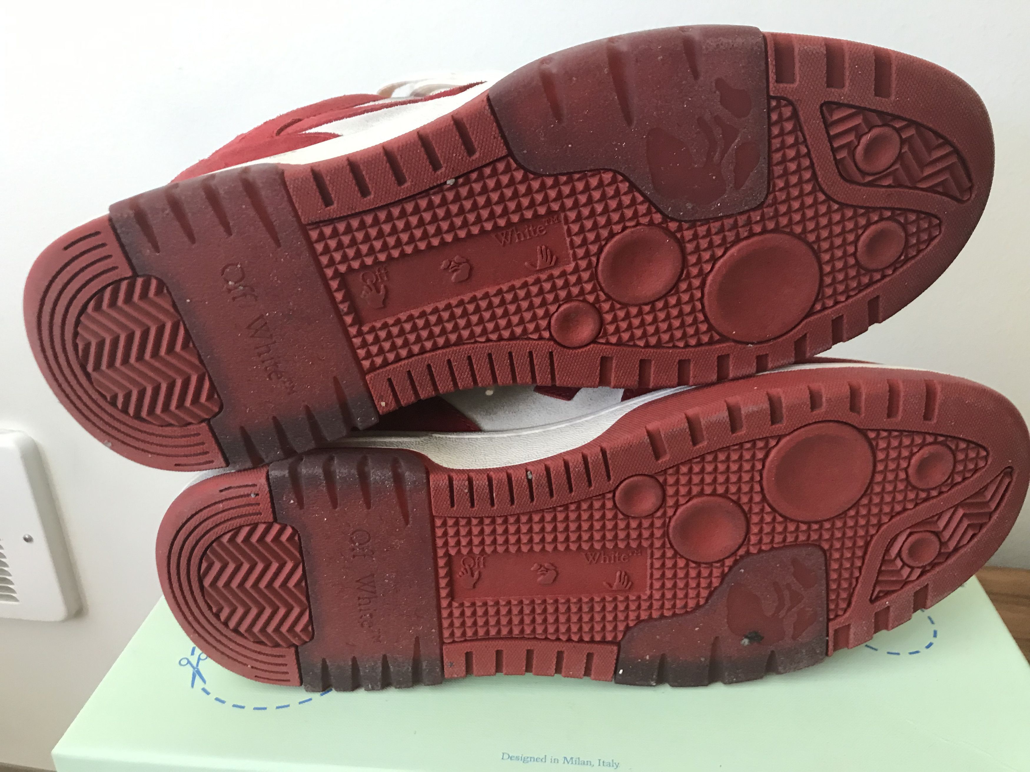 Off-White OFF WHITE "OUT OF OFFICE" VINTAGE SUEDE SNEAKERS Size US 11 / EU 44 - 6 Thumbnail