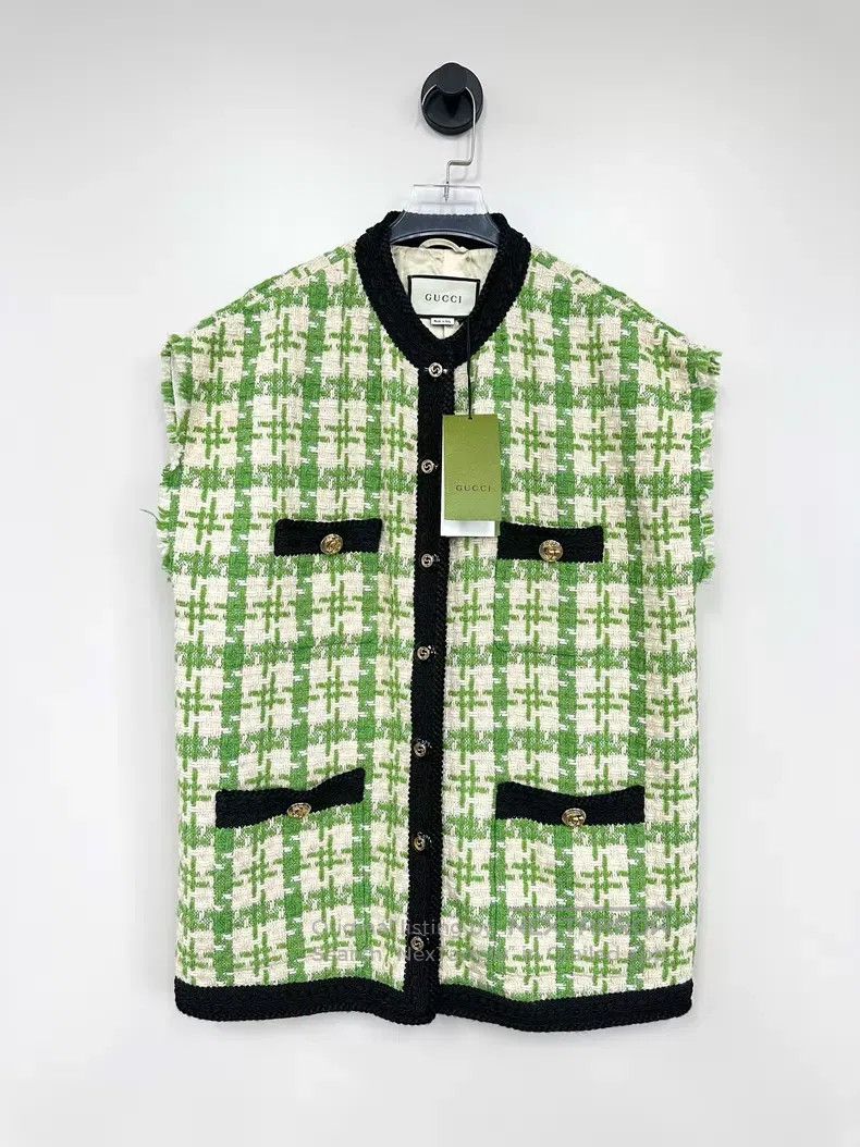 Gucci Gucci White and green tweed small fragrant vest jacket Size XS / US 0-2 / IT 36-38 - 1 Thumbnail
