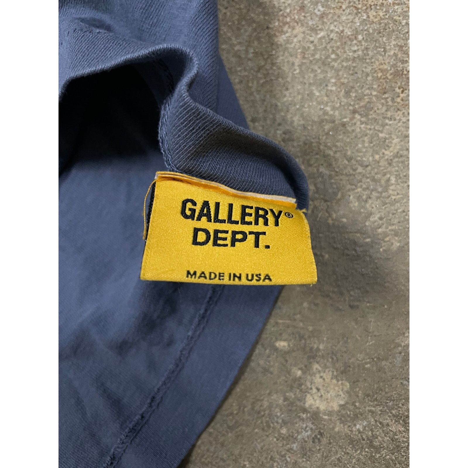 Gallery Dept. Gallery Dept LS Grey White Used Medium Size US M / EU 48-50 / 2 - 3 Thumbnail