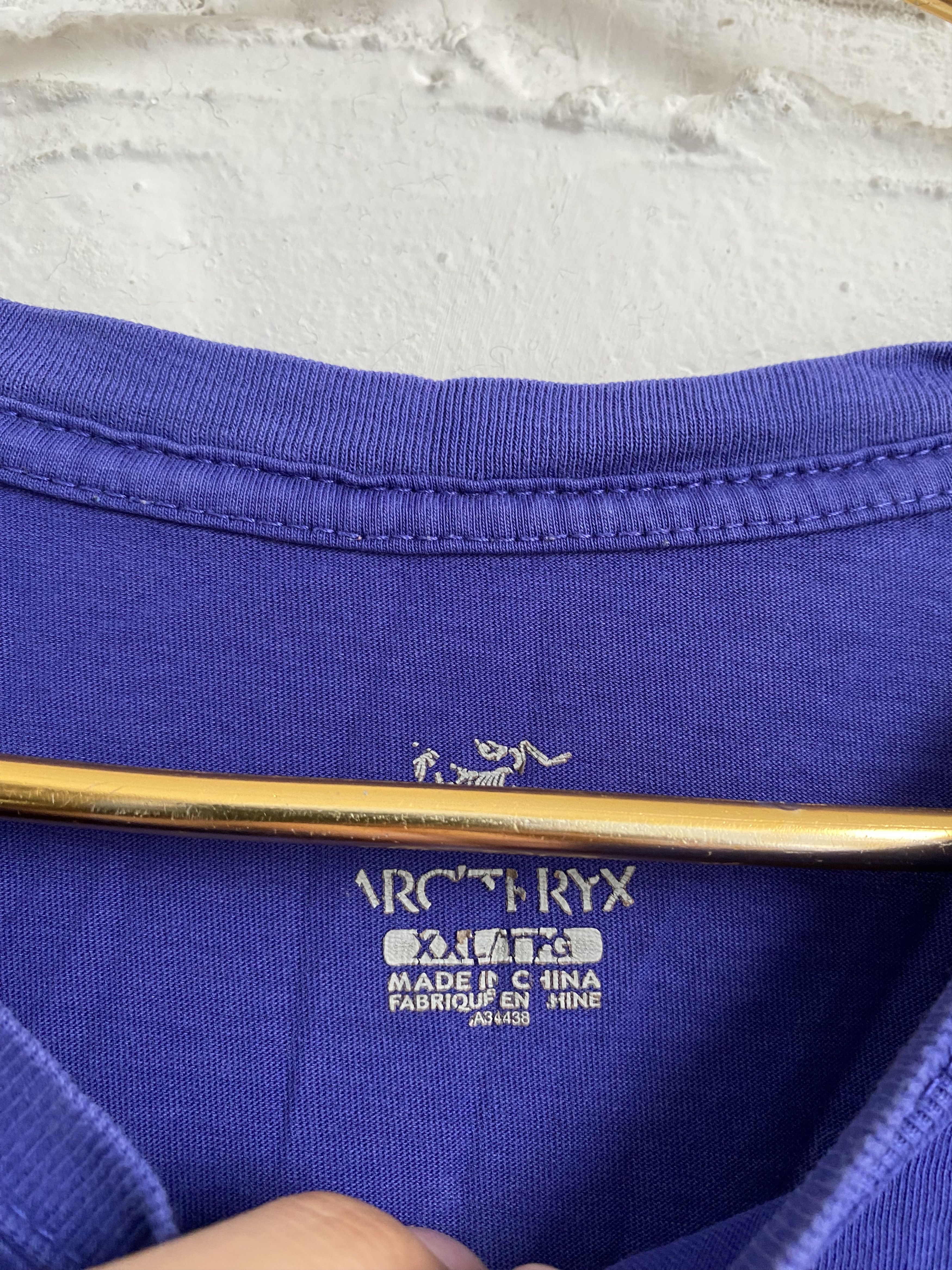 Arc'teryx Arc’teryx embroidered logo violet t-shirt Size US XXL / EU 58 / 5 - 2 Thumbnail