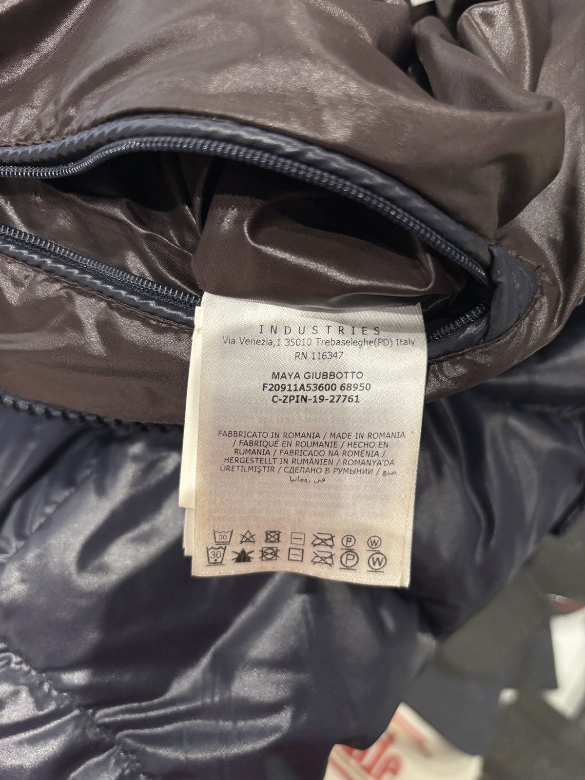 Moncler Moncler Maya Down Jacket Navy Blue Size: 1 / S Size US S / EU 44-46 / 1 - 14 Thumbnail