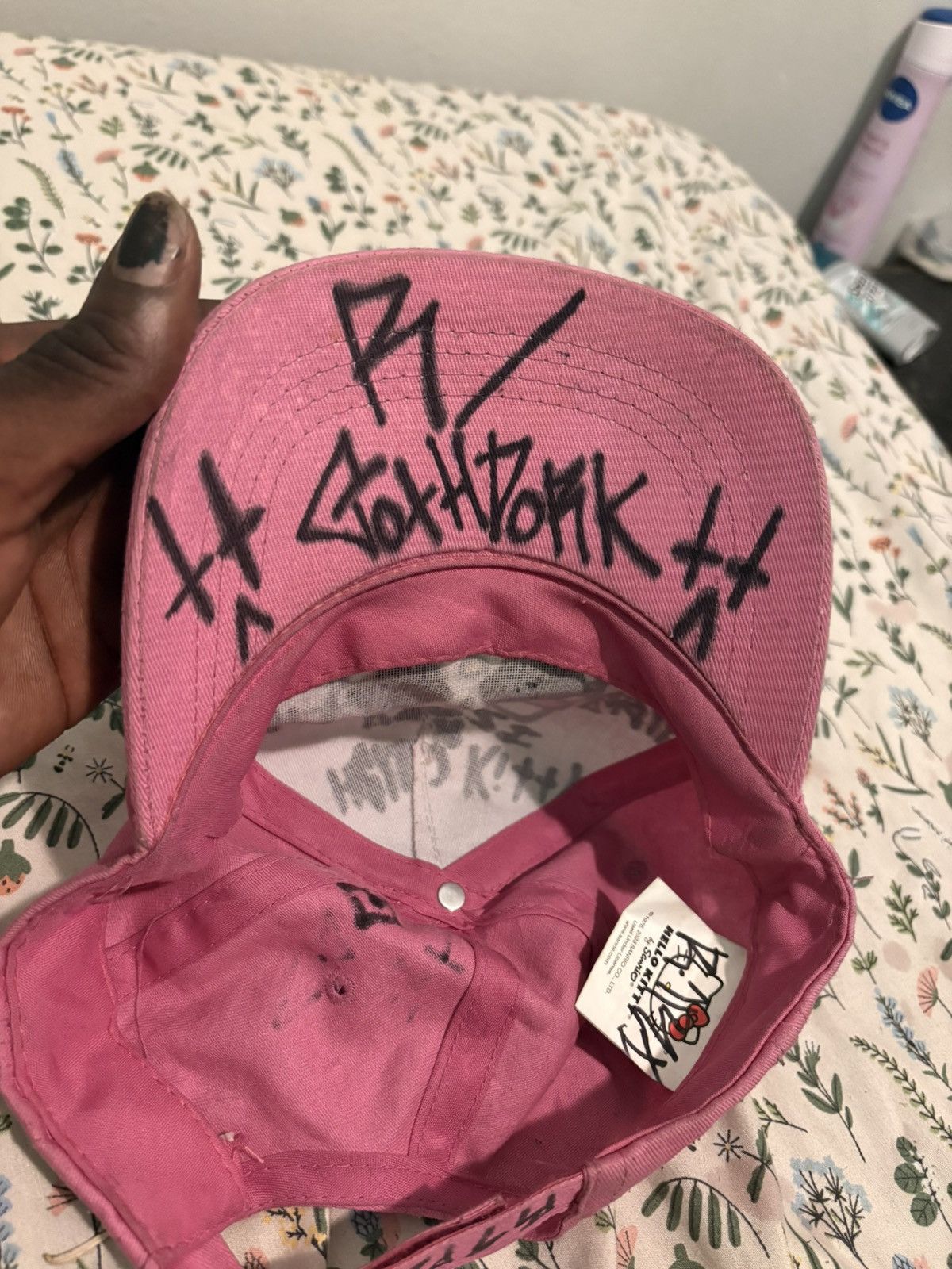Other Custom hand-drawn Hello Kitty snapback, 1 of 1. Size ONE SIZE - 3 Thumbnail