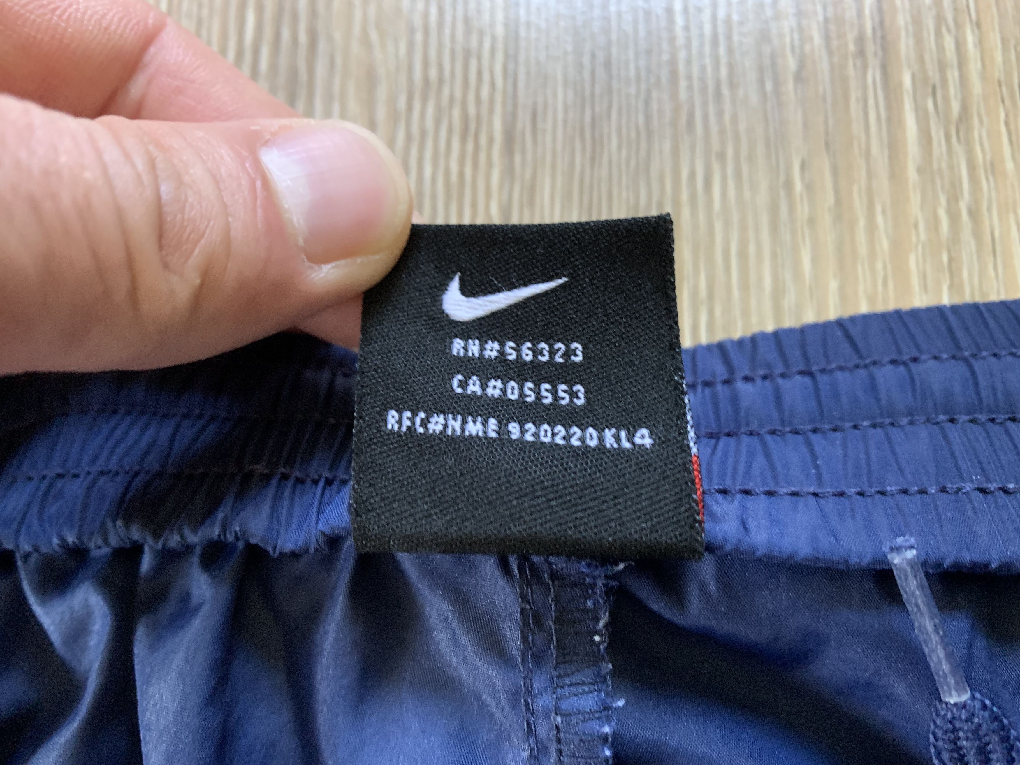 Nike Nike Vintage Nylon Blue Sweatpants Size US 29 - 6 Thumbnail