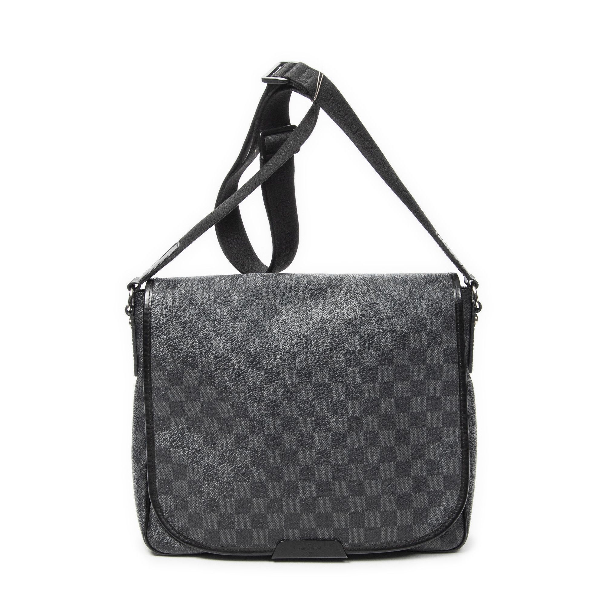 Louis Vuitton Daniel MM Size ONE SIZE - 1 Thumbnail