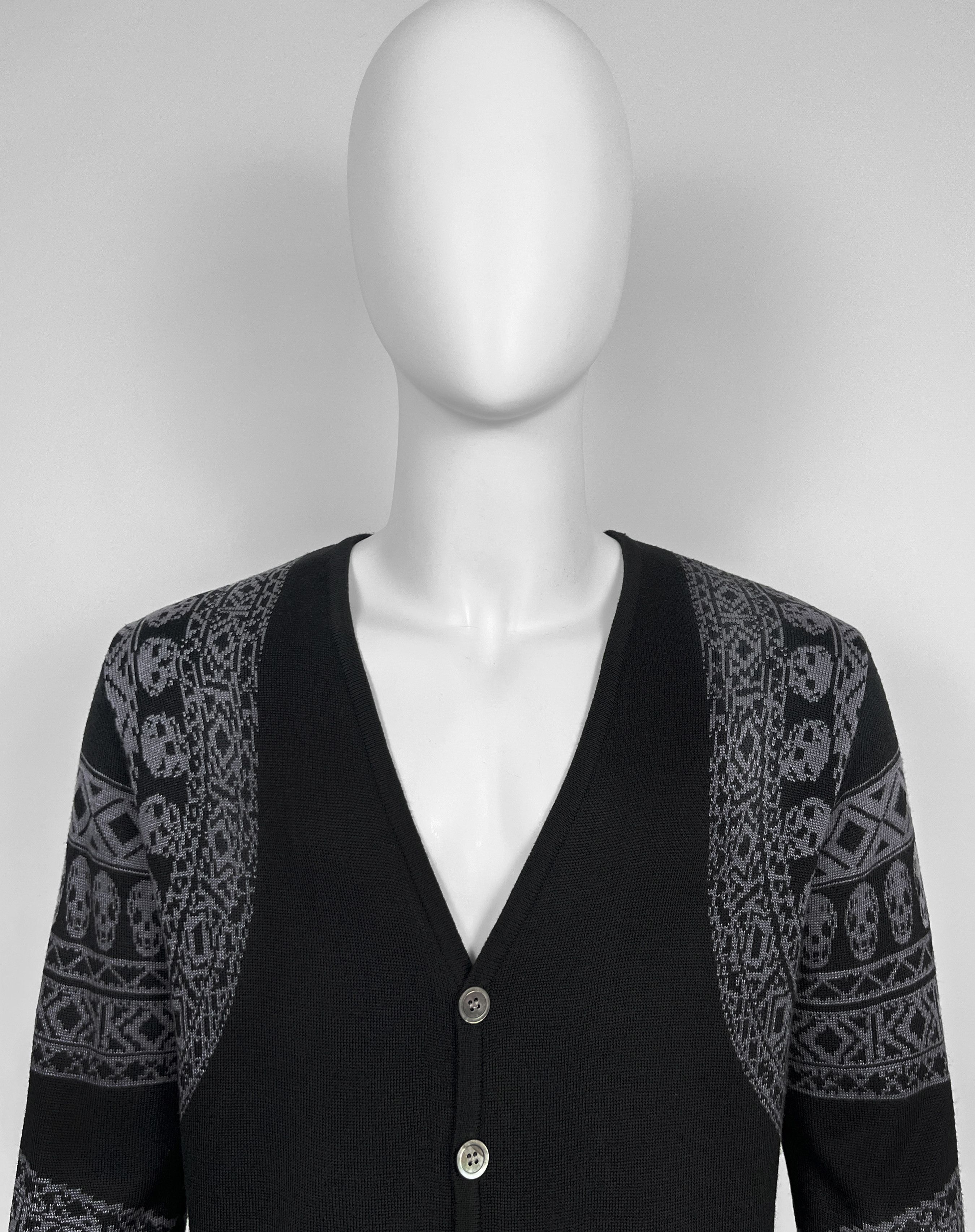 Alexander McQueen F/W 2010 SKULL WOOL KNIT CARDIGAN SWEATER - EXTREMELY RARE - Size US L / EU 52-54 / 3 - 8 Thumbnail