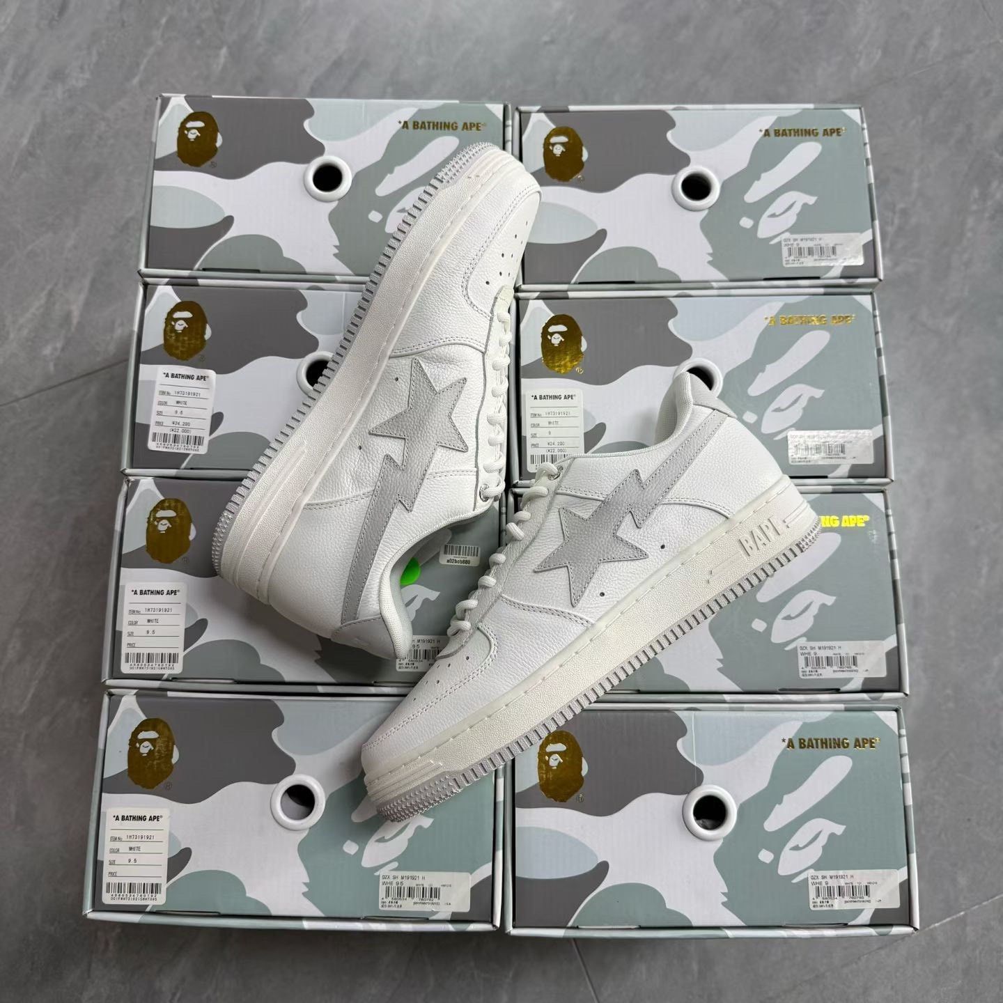 Bape Bape Multi Lowtop Sneakers 42 Men Size US 9 / EU 42 - 1 Thumbnail