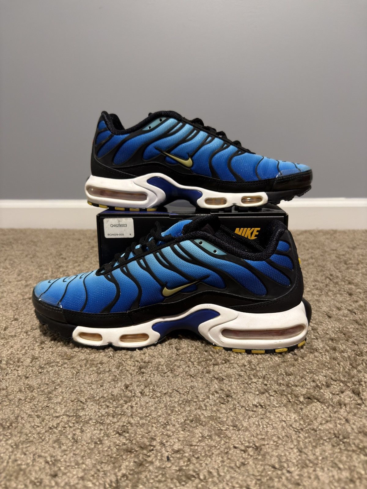 Nike 2018 Nike Air Max Plus TN OG “Hyper Blue" Size US 10.5 / EU 43-44 - 3 Thumbnail
