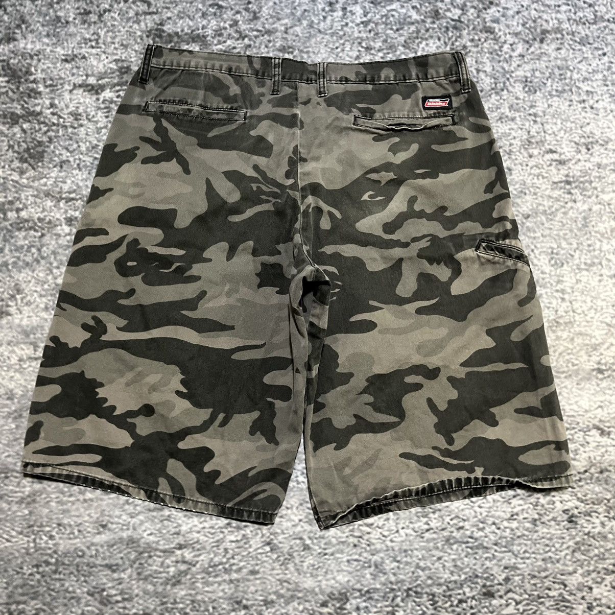 Dickies Vintage Dickies Gray Camo Shorts Y2K Utility Workwear Size US 36 / EU 52 - 3 Thumbnail