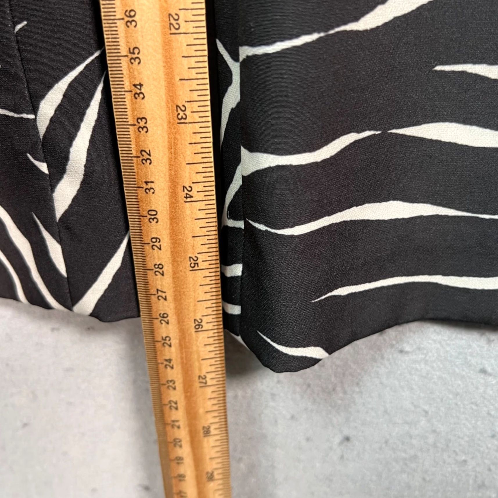 Zara Zara Womens Large Zebra Print Black & White Straight Leg Pants Size 36" / US 14 / IT 50 - 6 Thumbnail