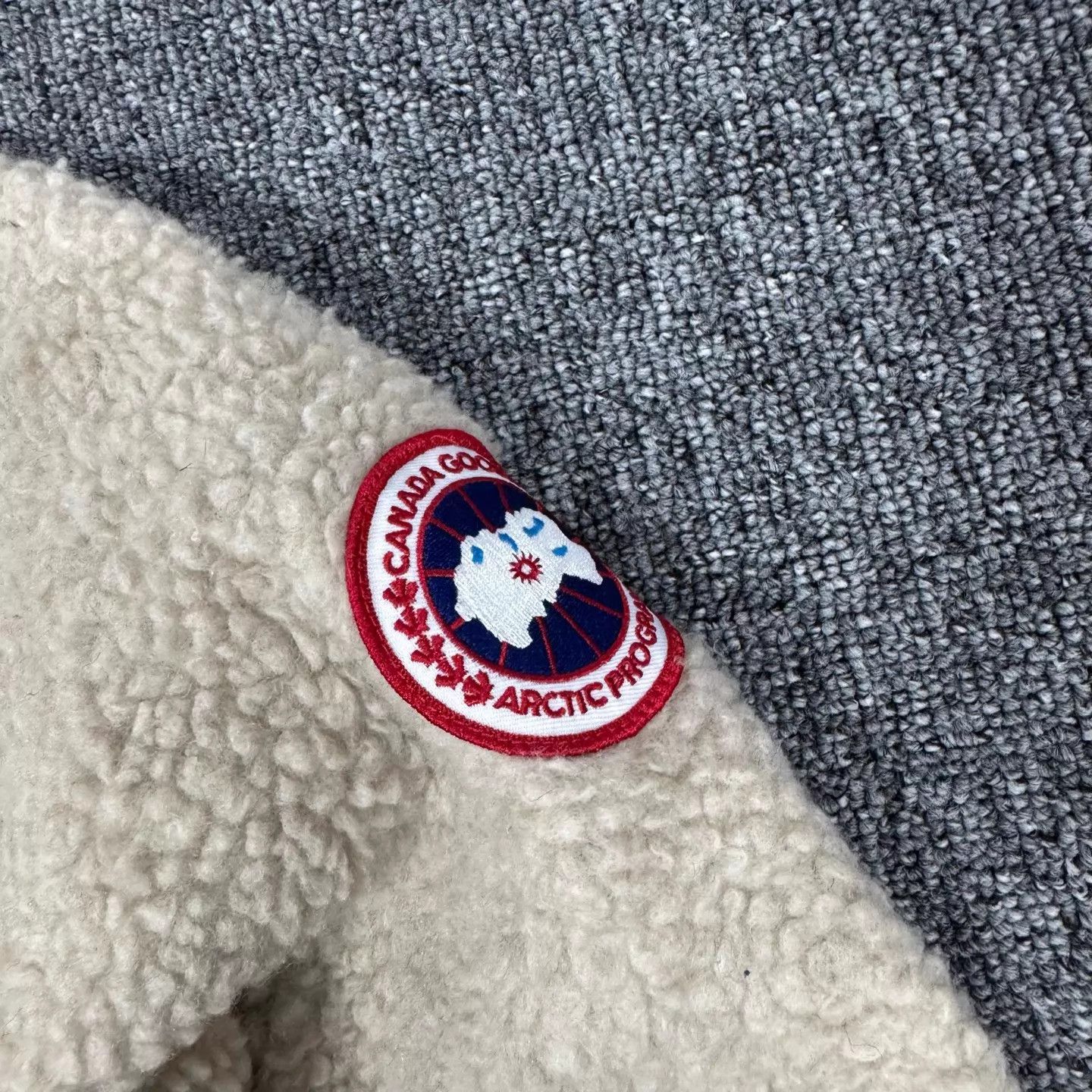Canada Goose Canada Goose Beige Fleece Zip Hooded Jkt M 99 New Size M / US 6-8 / IT 42-44 - 4 Thumbnail