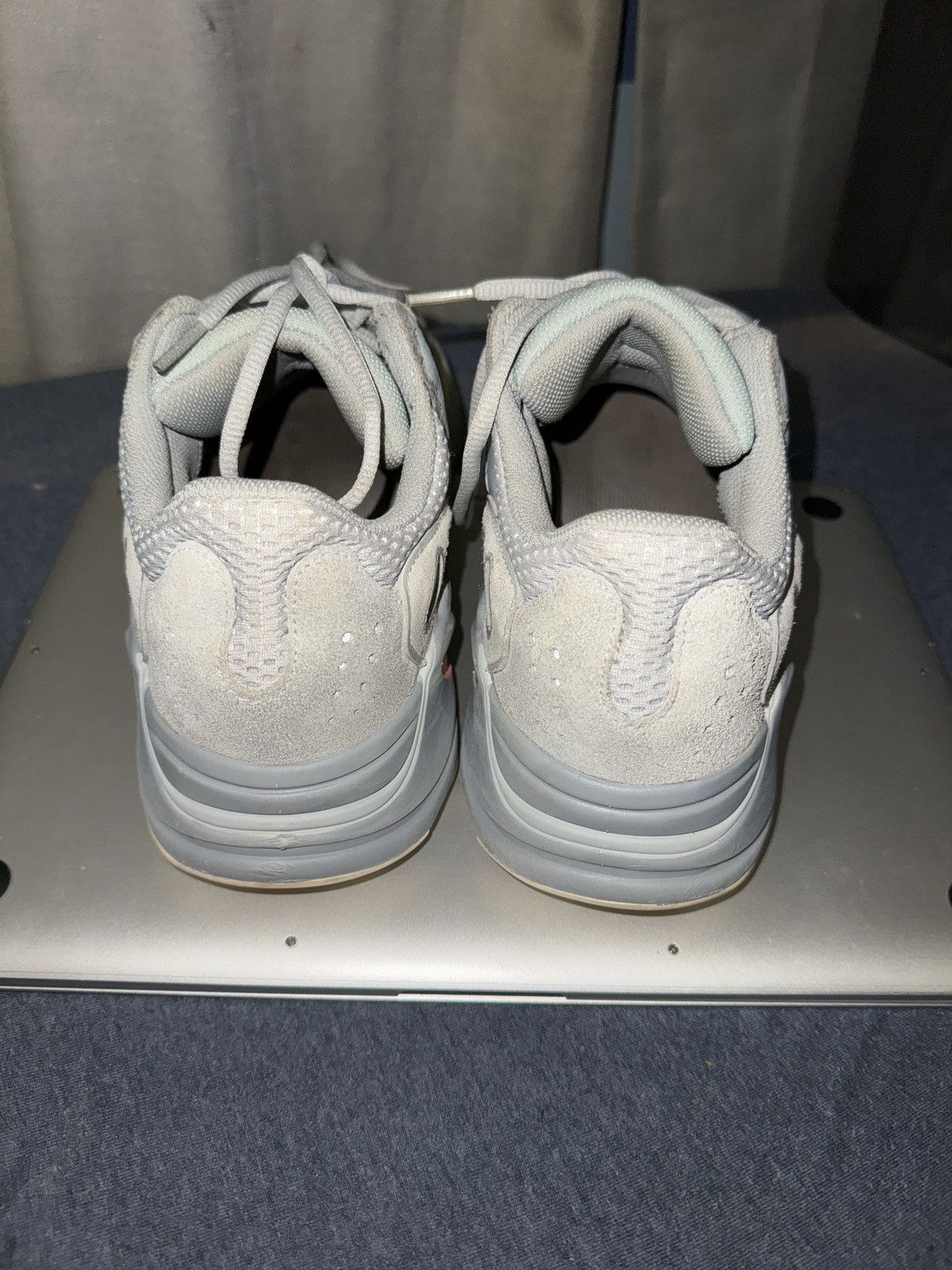 Adidas × Yeezy Yeezy 700 Inertia Size 10.5 Gently Used Size US 10.5 / EU 43-44 - 2 Thumbnail