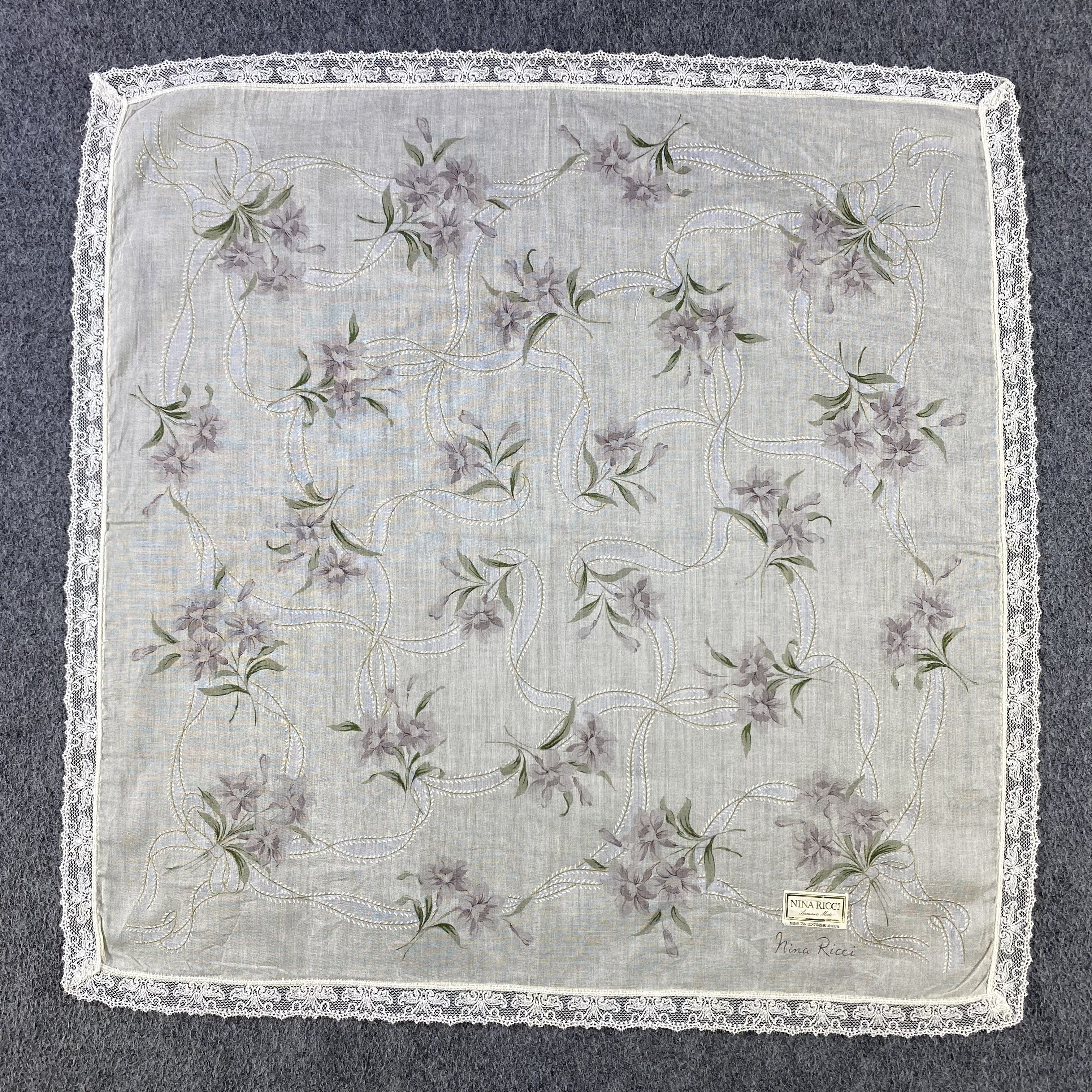 Nina Ricci × Vintage Nina Ricci Handkerchief/Neckerchief/Bandana HC681 Size ONE SIZE - 1 Thumbnail