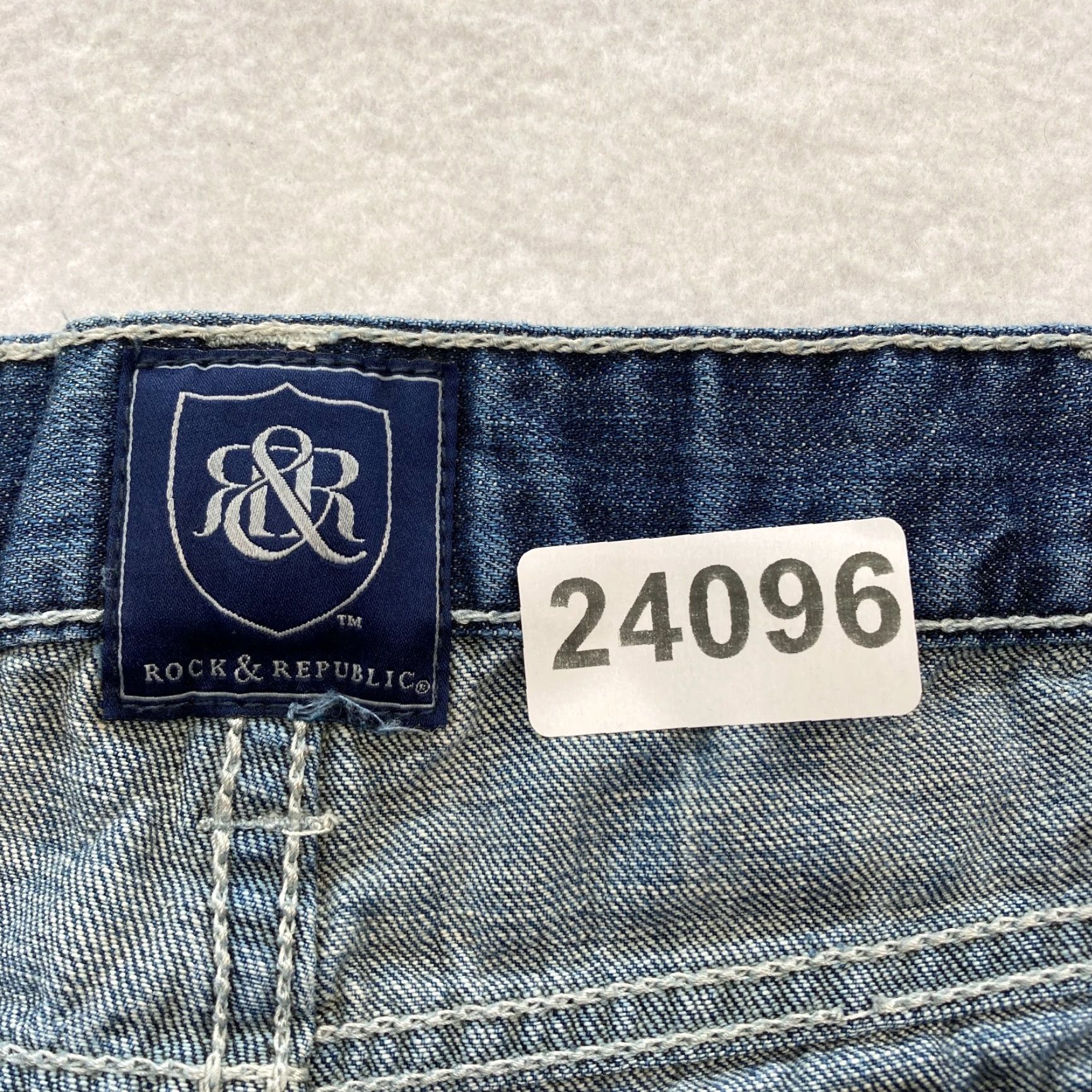 Vintage Rock & Republic Rebellion Jeans Mens 36x32 Dark Blue Denim Distressed Grunge Size US 36 / EU 52 - 6 Thumbnail
