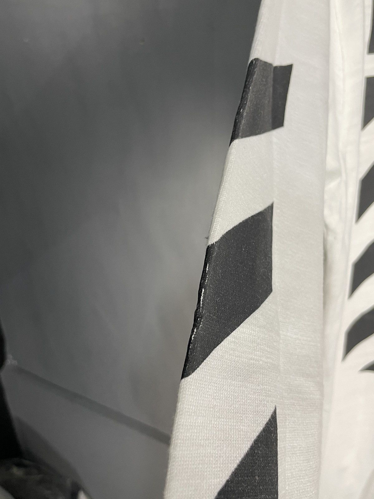 Off-White Off White Caravaggio Long Sleeve T-Shirt Size US M / EU 48-50 / 2 - 12 Thumbnail