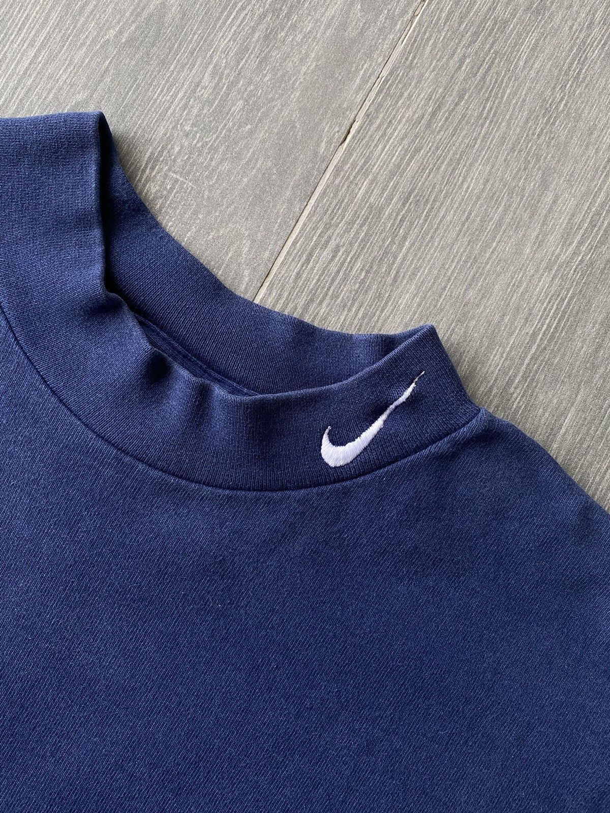 Vintage 90’s Nike Mockneck Swoosh Long Sleeve Tee