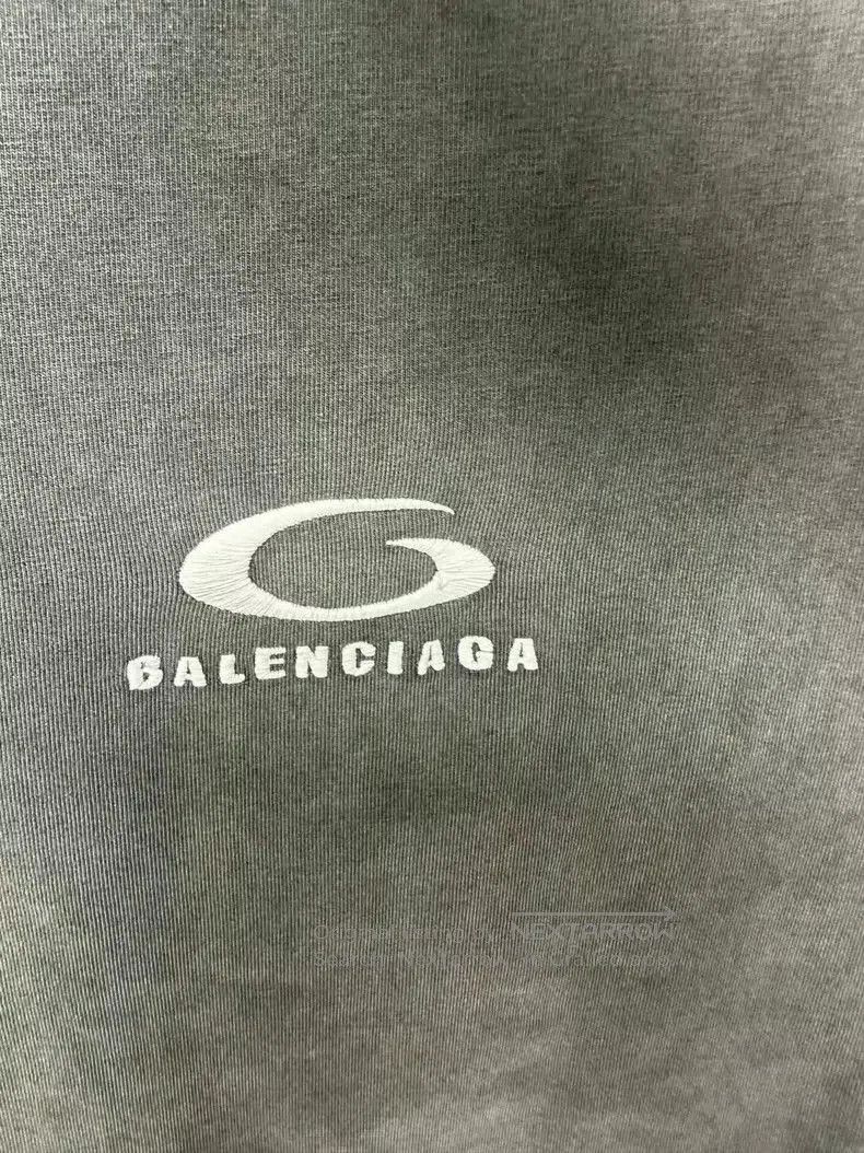 Balenciaga Balenciaga 25SS Leopard Print Short Sleeve . Size US M / EU 48-50 / 2 - 3 Thumbnail