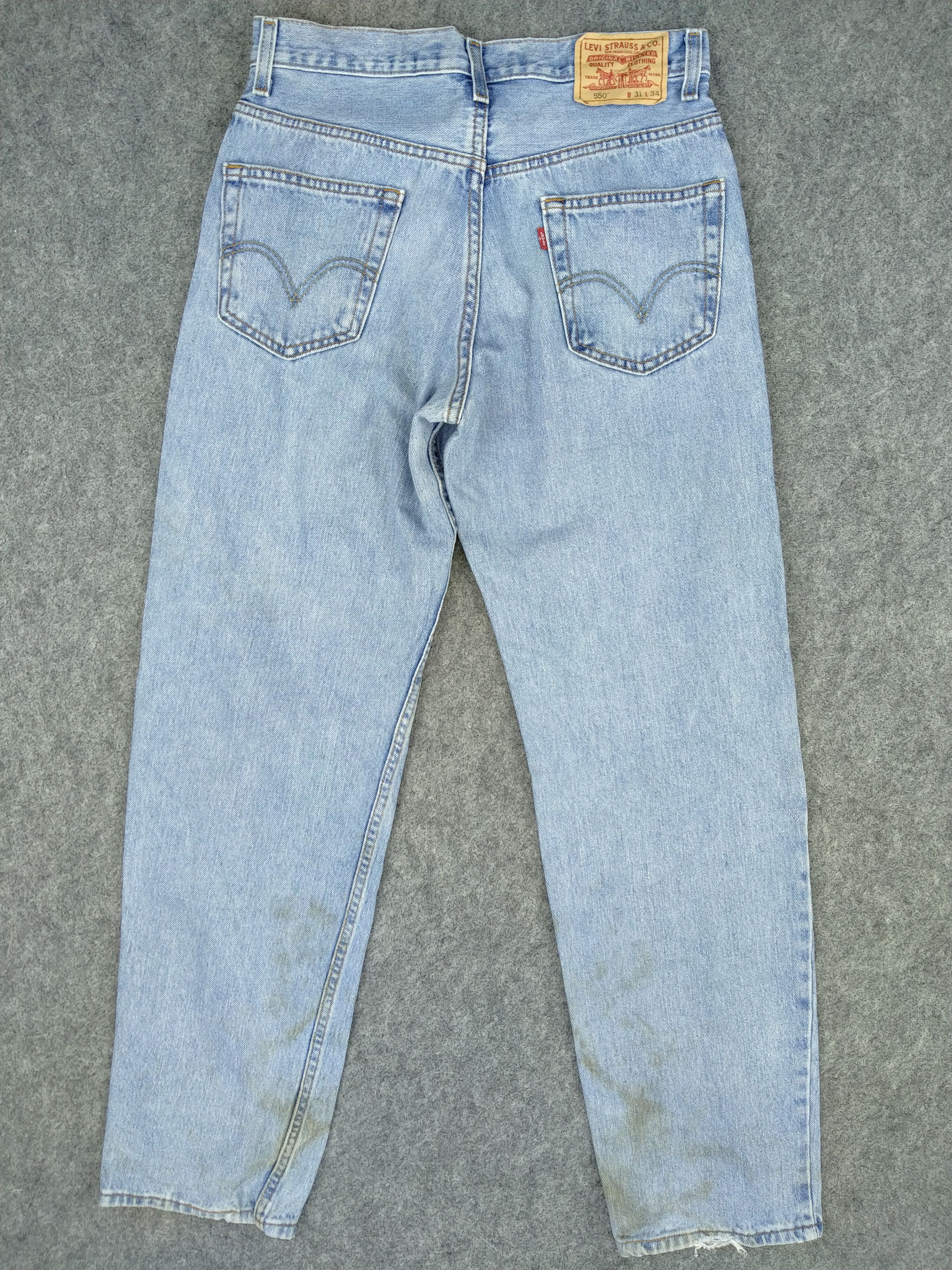 Vintage Light Wash Vintage Levi's 550 Relaxed Fit Denim -JN454 Size US 31 - 2 Thumbnail