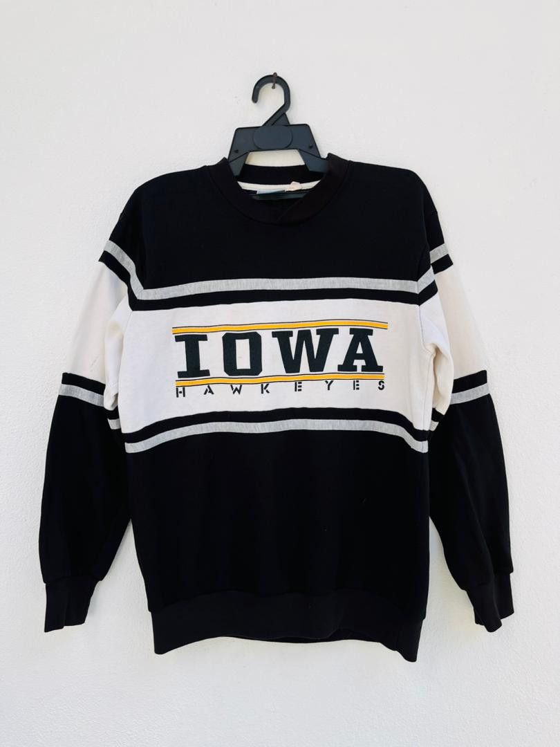 Japanese Brand × Vintage Vintage Iowa Hawkeyes Streetwear Fashion Style Size US L / EU 52-54 / 3 - 1 Thumbnail