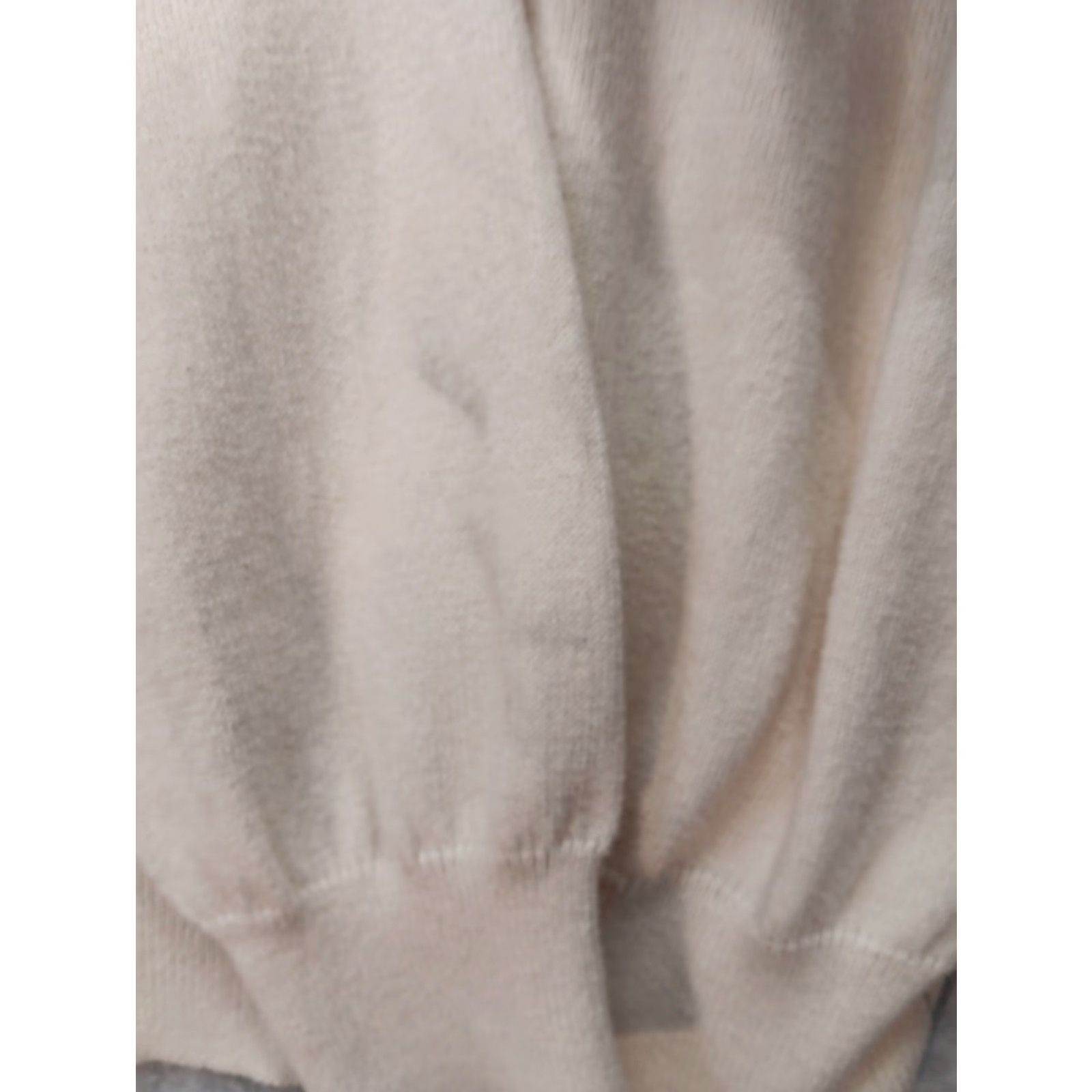 Vintage Alan Flusser Sweater Pullover Men's L Beige V-Neck Cashmere Blend Knit Tight-V-Neck Luxury All Seasons Shirt? Size US L / EU 52-54 / 3 - 8 Thumbnail