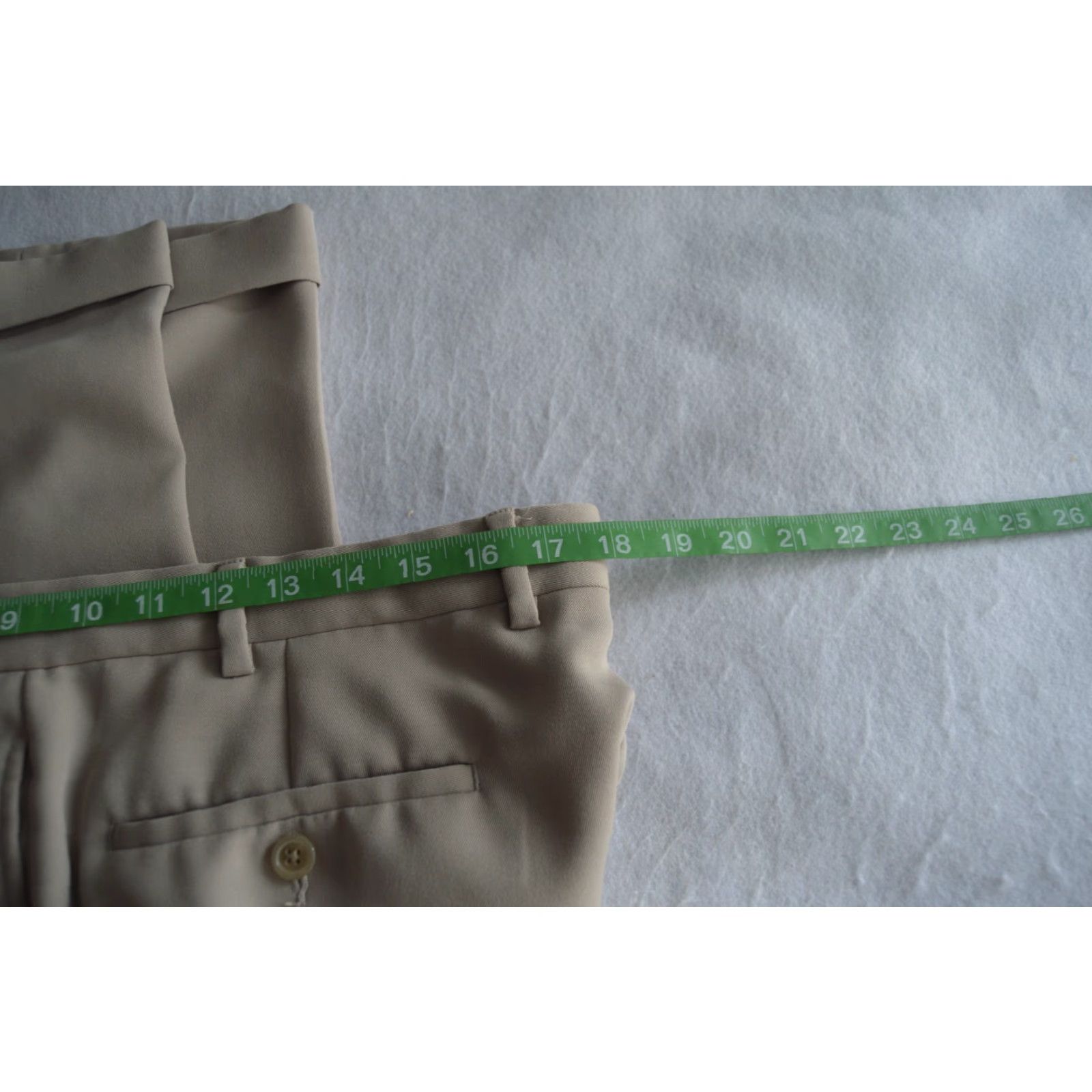 Ralph Lauren Lauren Ralph Lauren Dress Pants Beig e Khaki Pleated Cuffed 36/29 Poly Blend Dress Pants Mens Regular Size US 36 / EU 52 - 5 Thumbnail